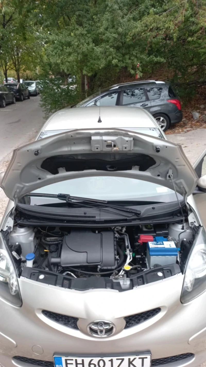 Toyota Aygo, снимка 12 - Автомобили и джипове - 52299486