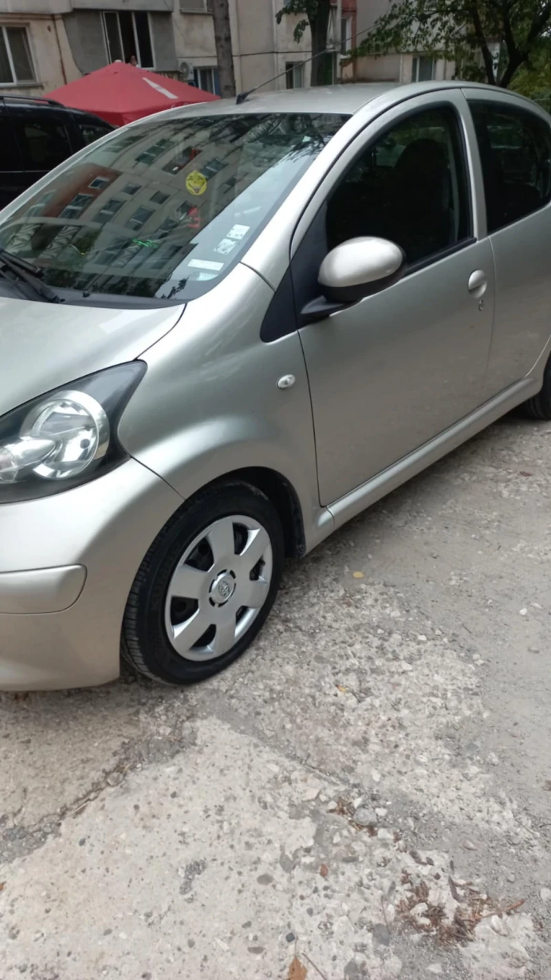 Toyota Aygo, снимка 2 - Автомобили и джипове - 52299486