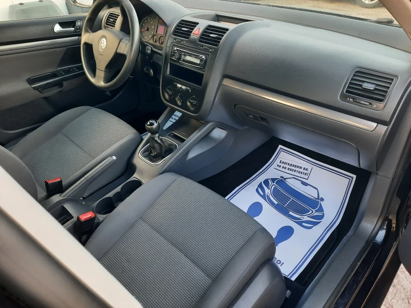 VW Jetta 1.6i 102hp СЕДАН, снимка 9 - Автомобили и джипове - 52148129