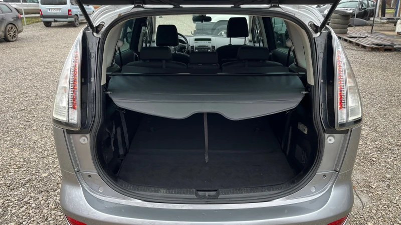 Mazda 5 2.0CD 110, снимка 10 - Автомобили и джипове - 52928094