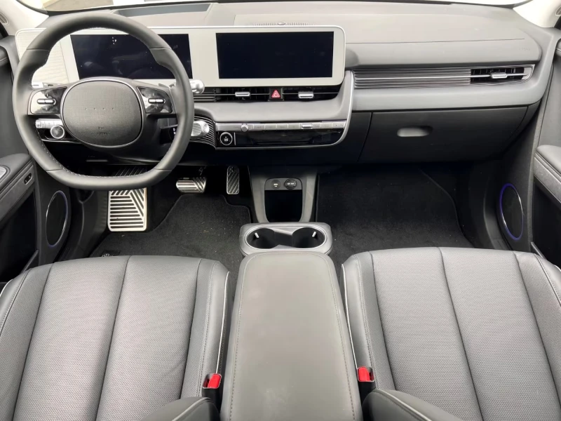 Hyundai Ioniq 5 UNIQ/325HP/4WD/PANO/360/MEMO/ACC/HUD/LED/720g, снимка 6 - Автомобили и джипове - 53244736