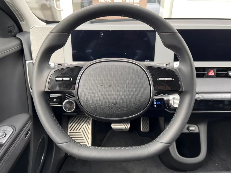 Hyundai Ioniq 5 UNIQ/325HP/4WD/PANO/360/MEMO/ACC/HUD/LED/720g, снимка 7 - Автомобили и джипове - 53244736