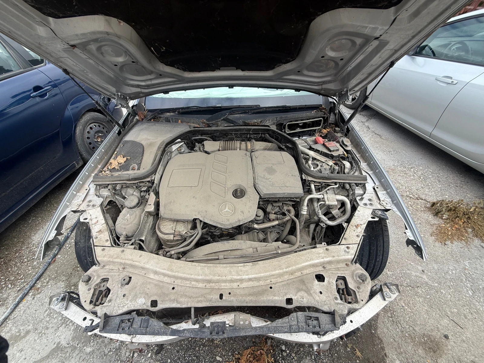 Mercedes-Benz E 220 2.2 CDI 190kc , снимка 2 - Автомобили и джипове - 55403449