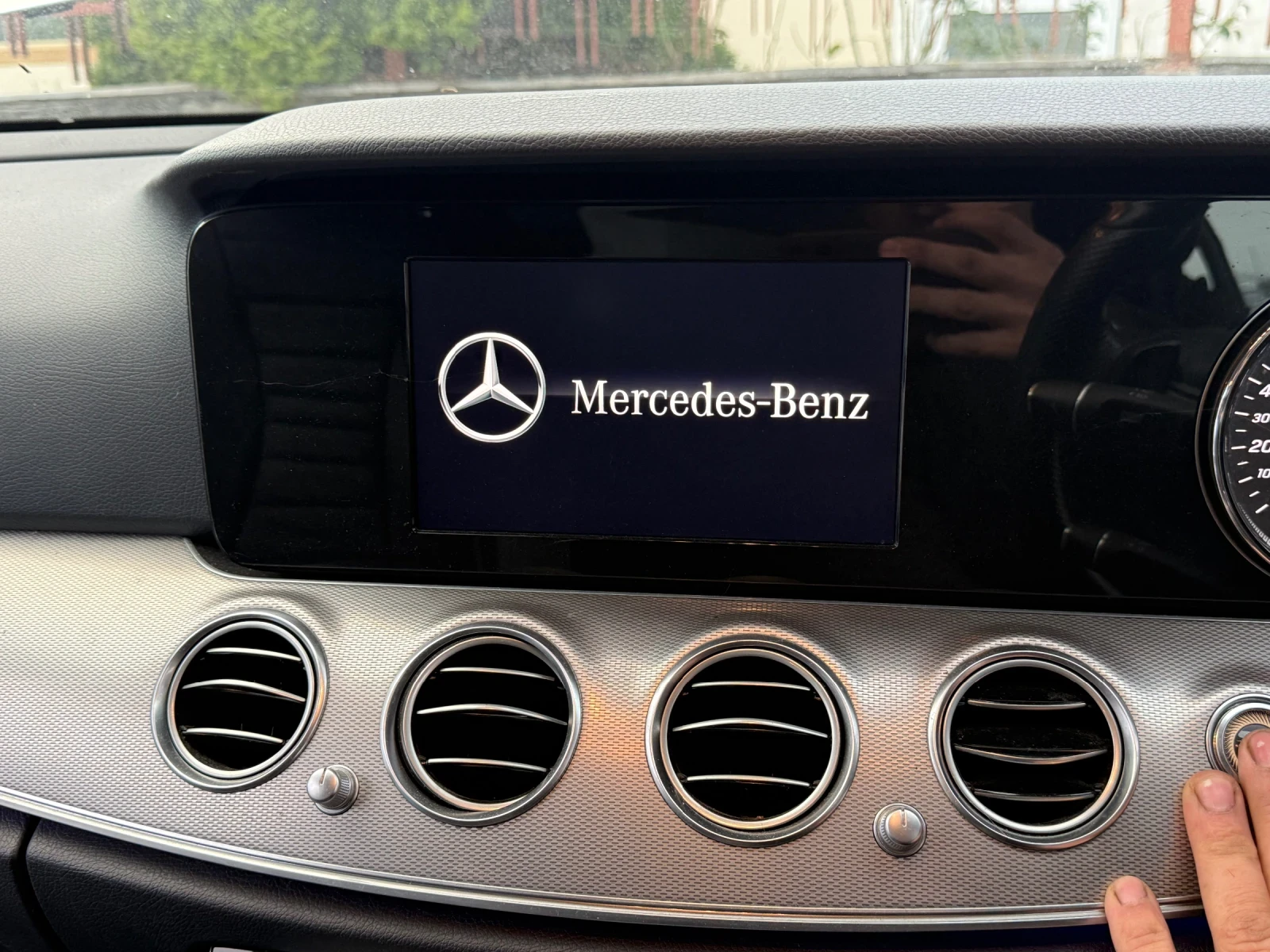 Mercedes-Benz E 220 2.2 CDI 190kc , снимка 6 - Автомобили и джипове - 55403449