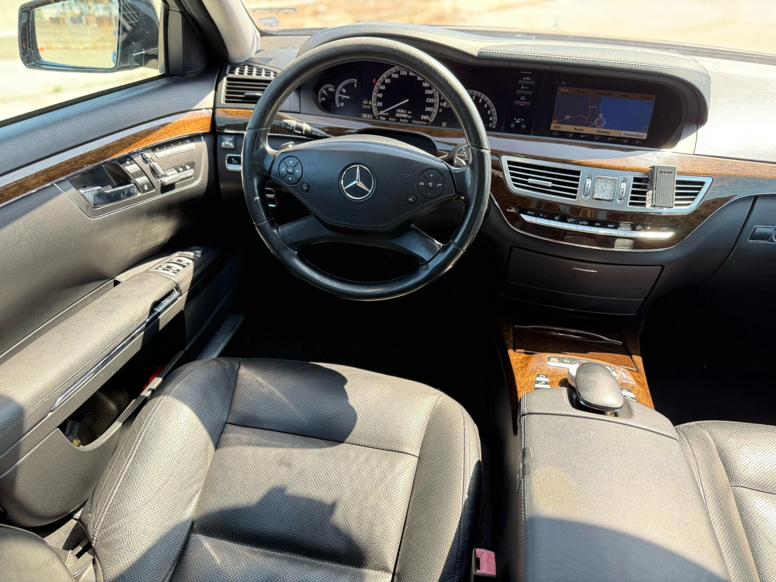 Mercedes-Benz S 350 Подгрев* Обдухване* Памет* NightVision* Harman  - изображение 8