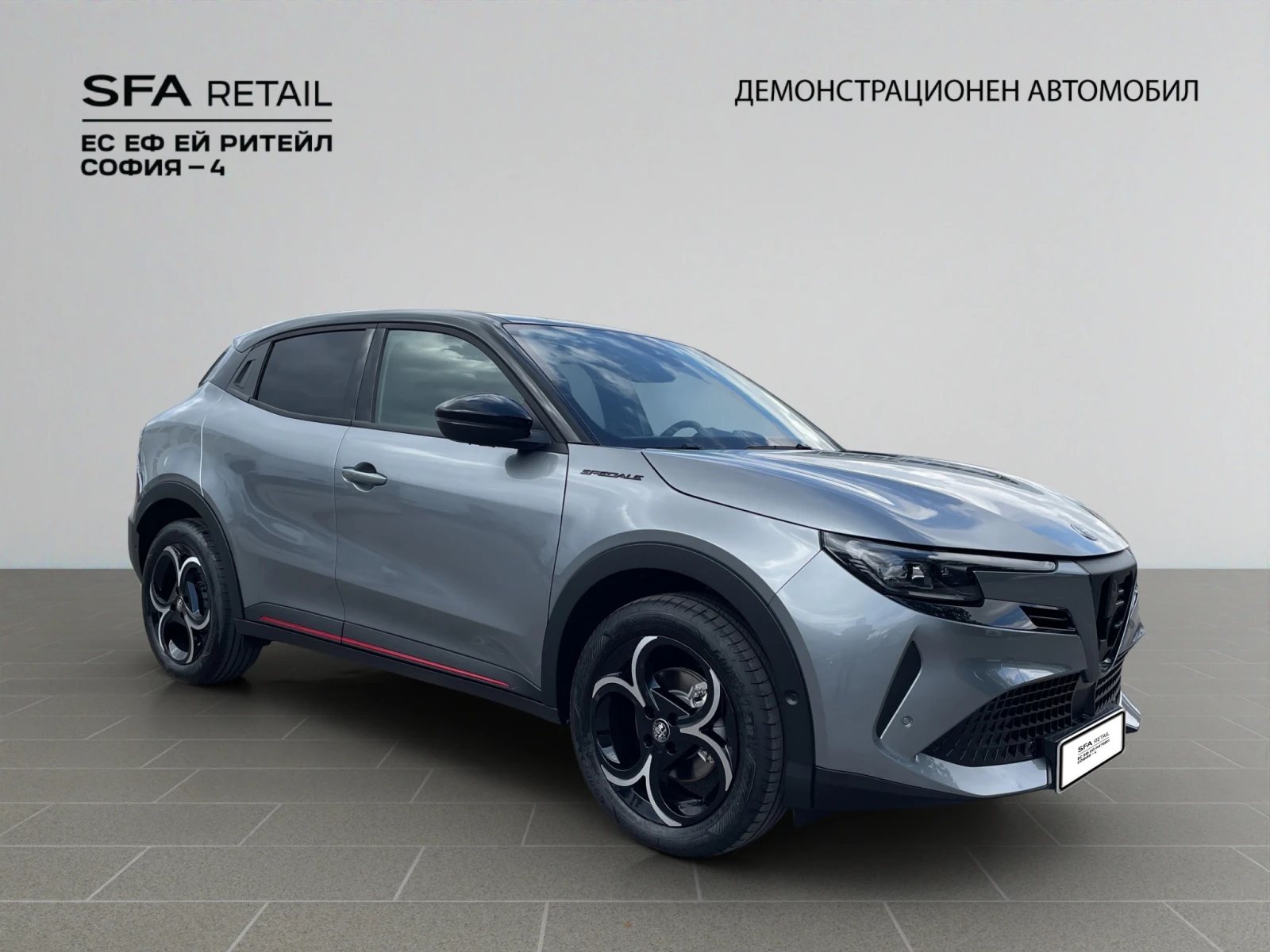 Alfa Romeo Junior SPECIALE IBRIDA 1.2 48V-Hybrid 145 hp 6-DCT - изображение 3