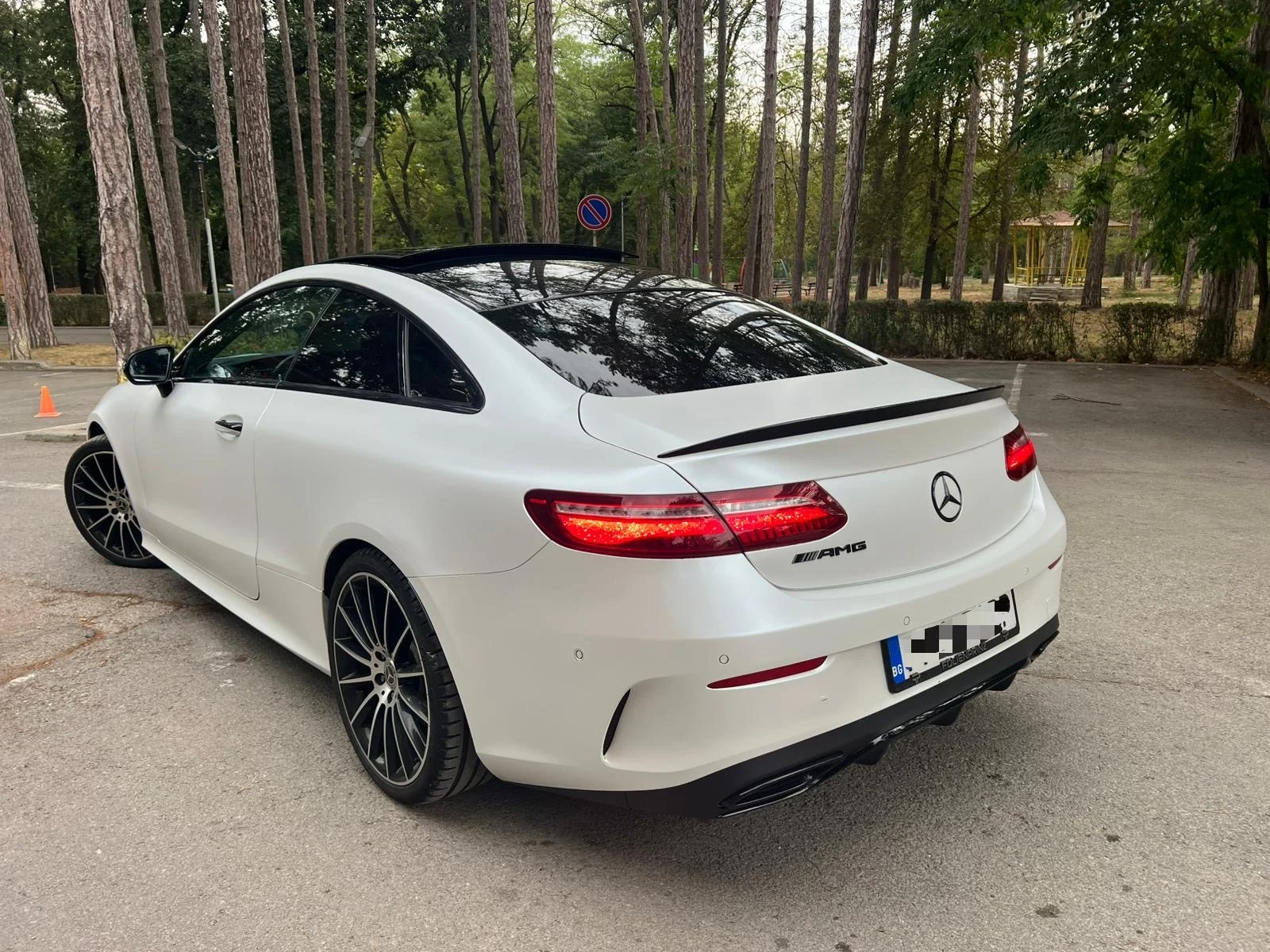 Mercedes-Benz E 350 AMG  - изображение 4