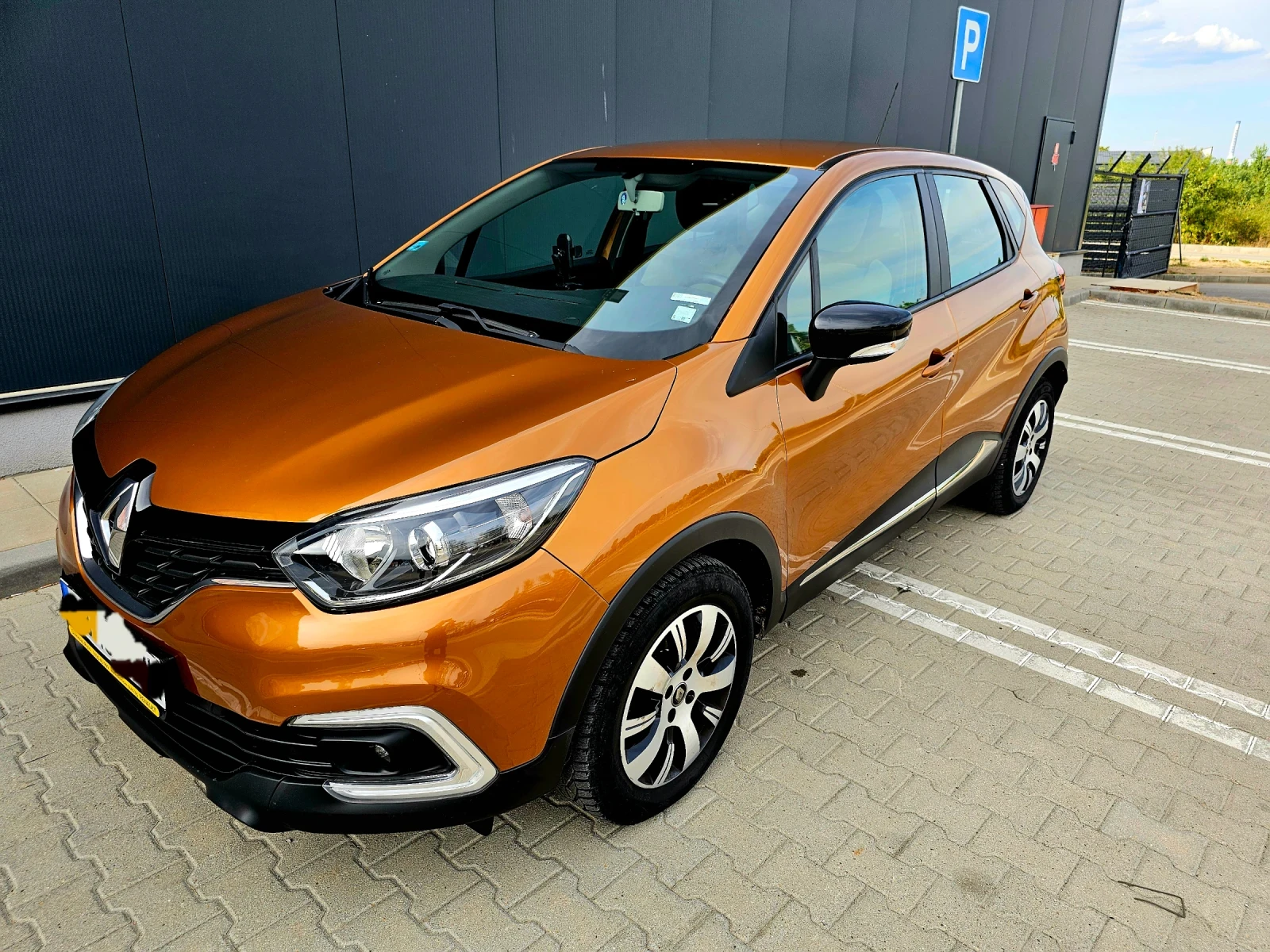 Renault Captur 90hp - 82000км Keyless и др.  | Mobile.bg — изображение 4