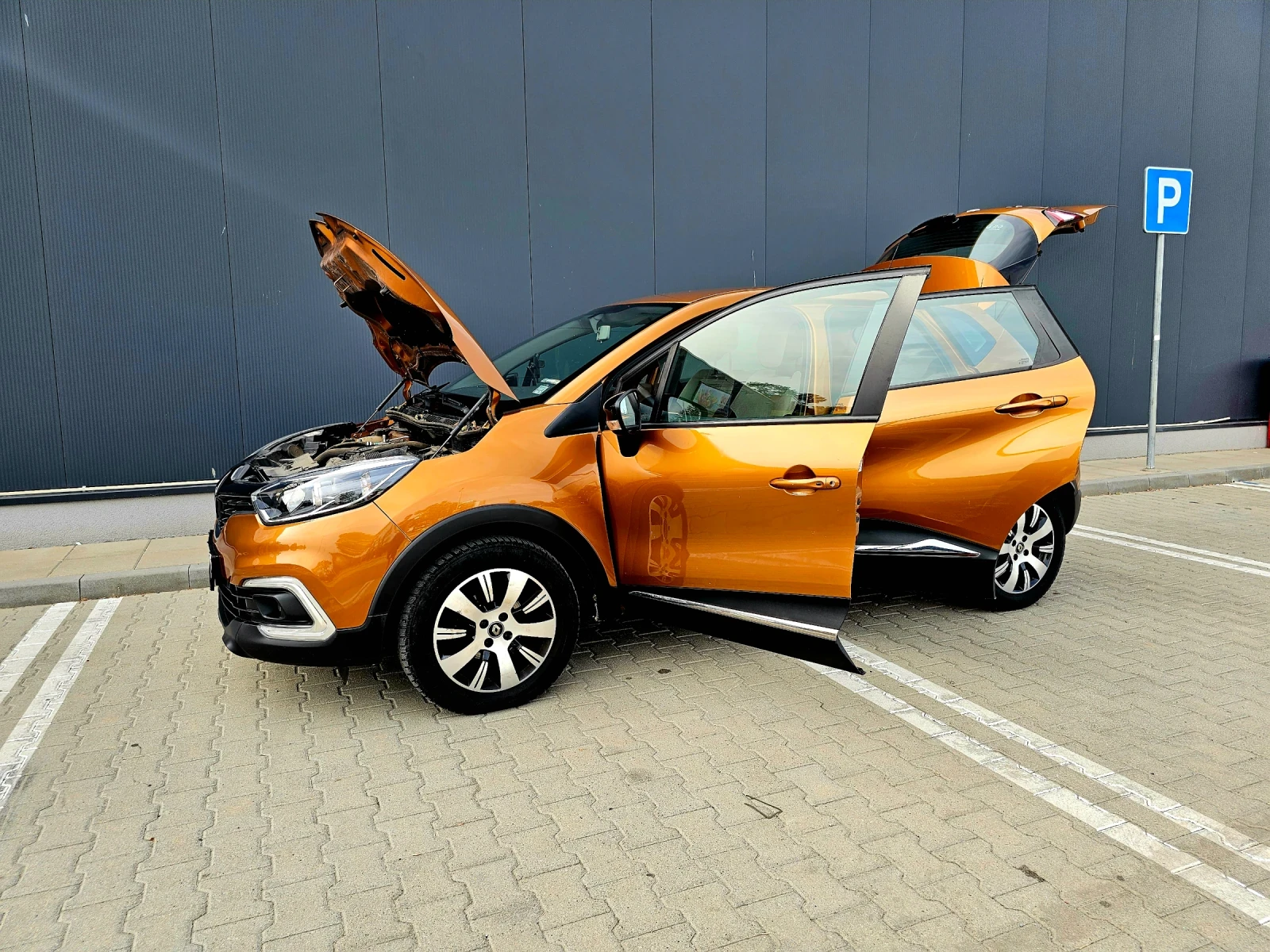 Renault Captur 90hp - 82000км Keyless и др.  | Mobile.bg — изображение 9