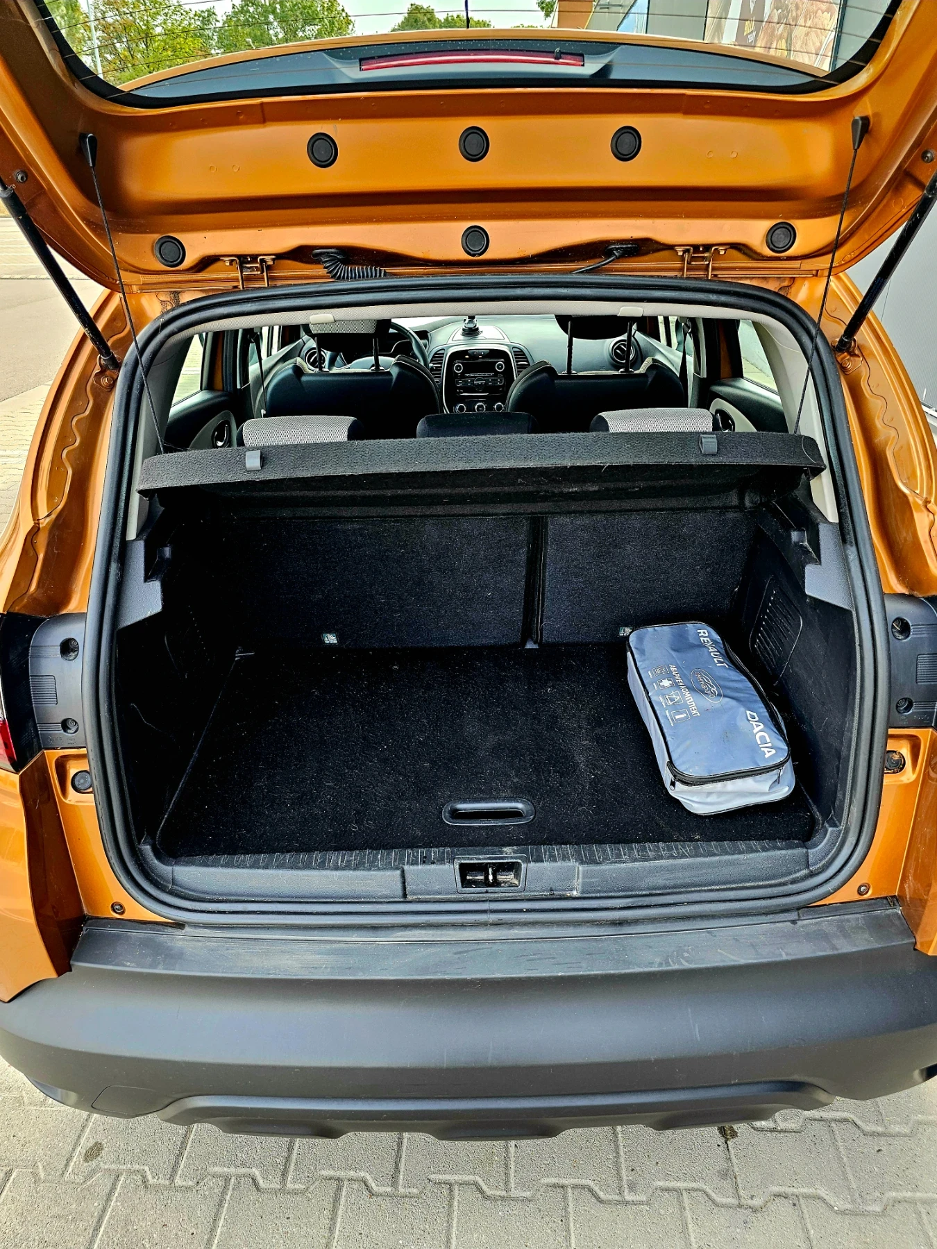 Renault Captur 90hp - 82000км Keyless и др.  | Mobile.bg — изображение 7