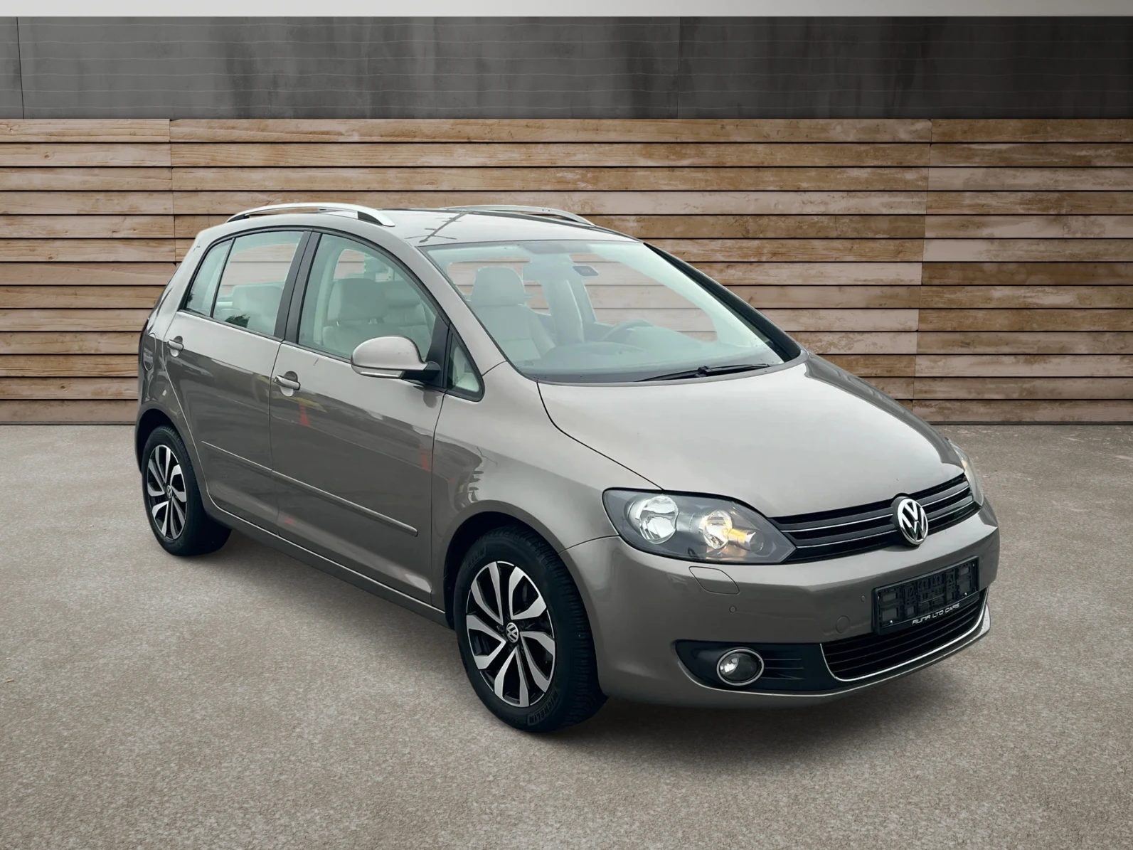 VW Golf Plus 1.4TSi DSG Highline ПРОЧЕТИ ОПИСАНИЕТО - изображение 3