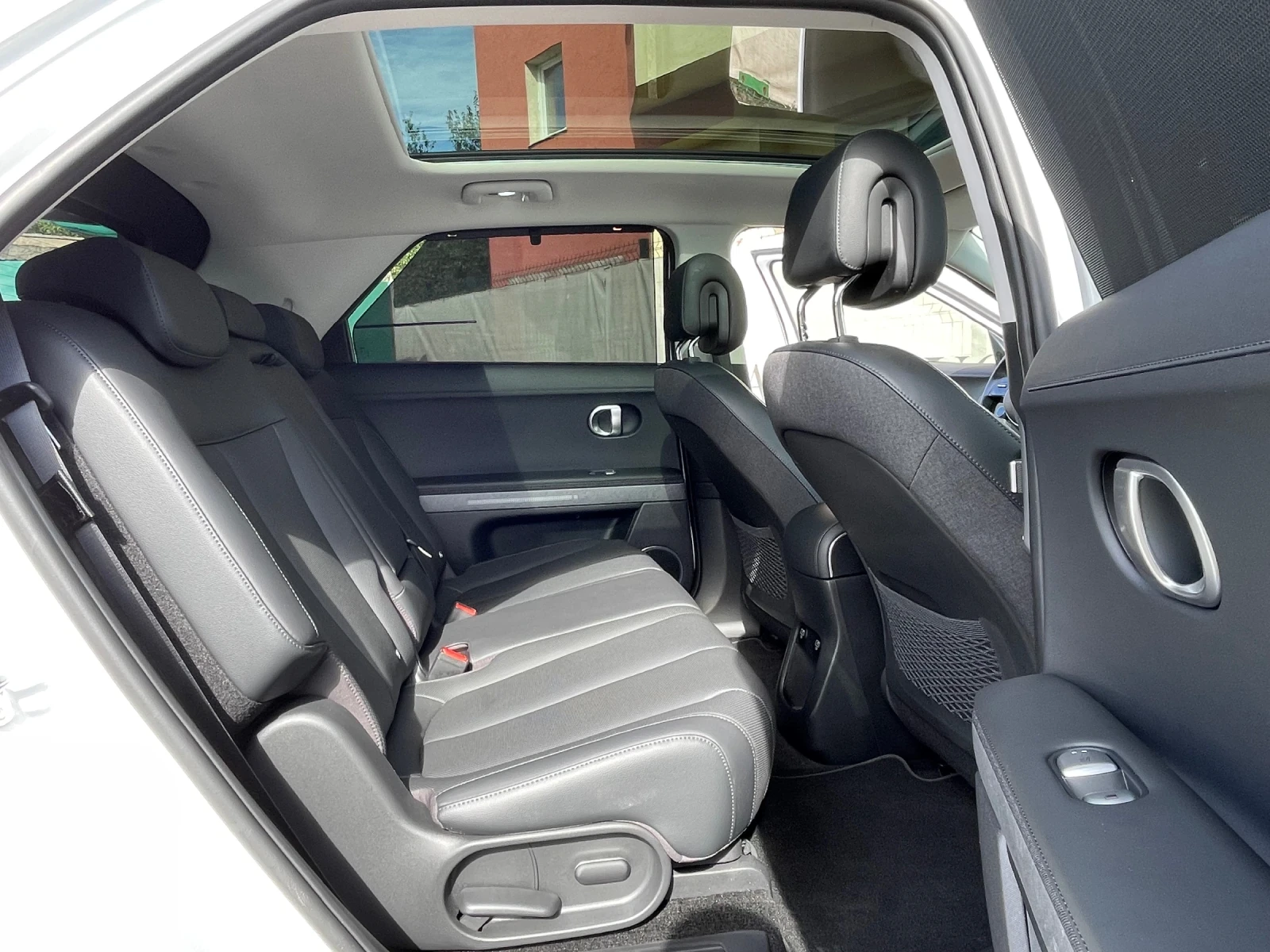 Hyundai Ioniq 5 29000KM* UNIQ* 306 H.P.* 72.6KW* AWD* ГАРАНЦИЯ | Mobile.bg — изображение 13