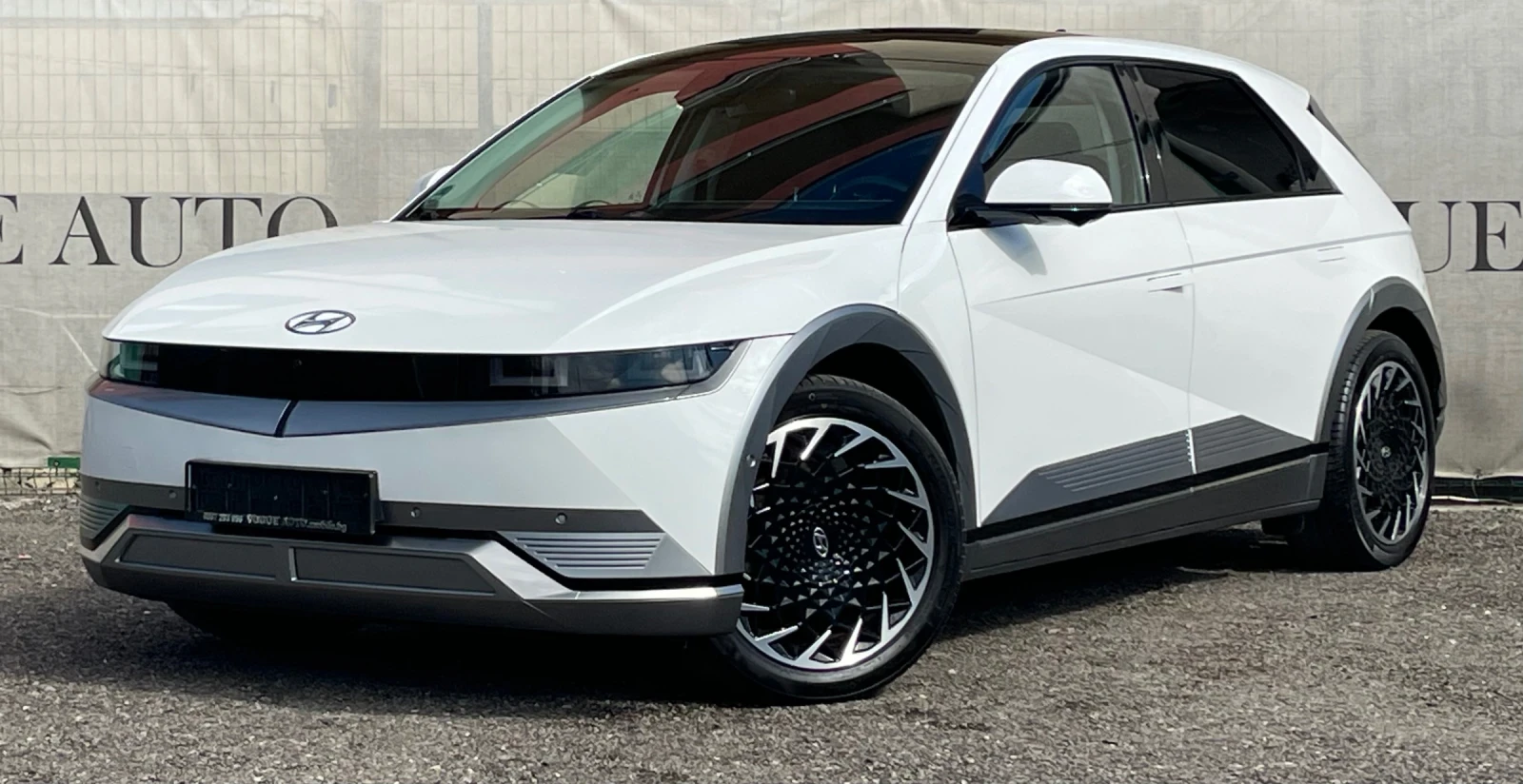 Hyundai Ioniq 5 29000KM* UNIQ* 306 H.P.* 72.6KW* AWD* ГАРАНЦИЯ | Mobile.bg — изображение 1