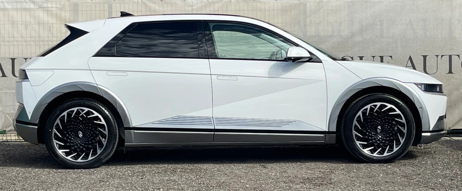 Hyundai Ioniq 5 29000KM* UNIQ* 306 H.P.* 72.6KW* AWD* ГАРАНЦИЯ - изображение 3