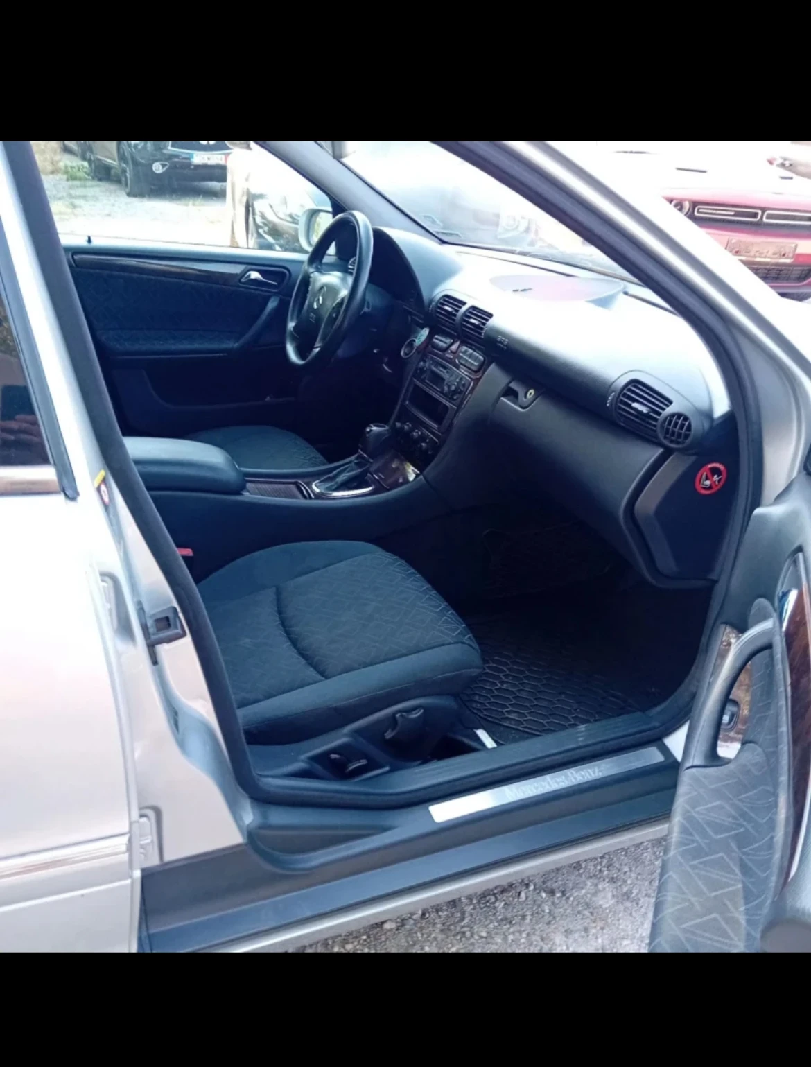 Mercedes-Benz C 180  - изображение 8