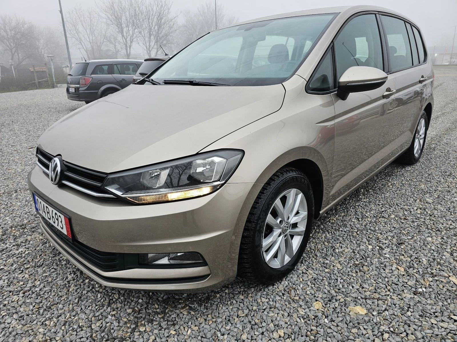 VW Touran 1.6tdi 115k.c DSG 6+ 1 ����� | Mobile.bg � ����������� 16