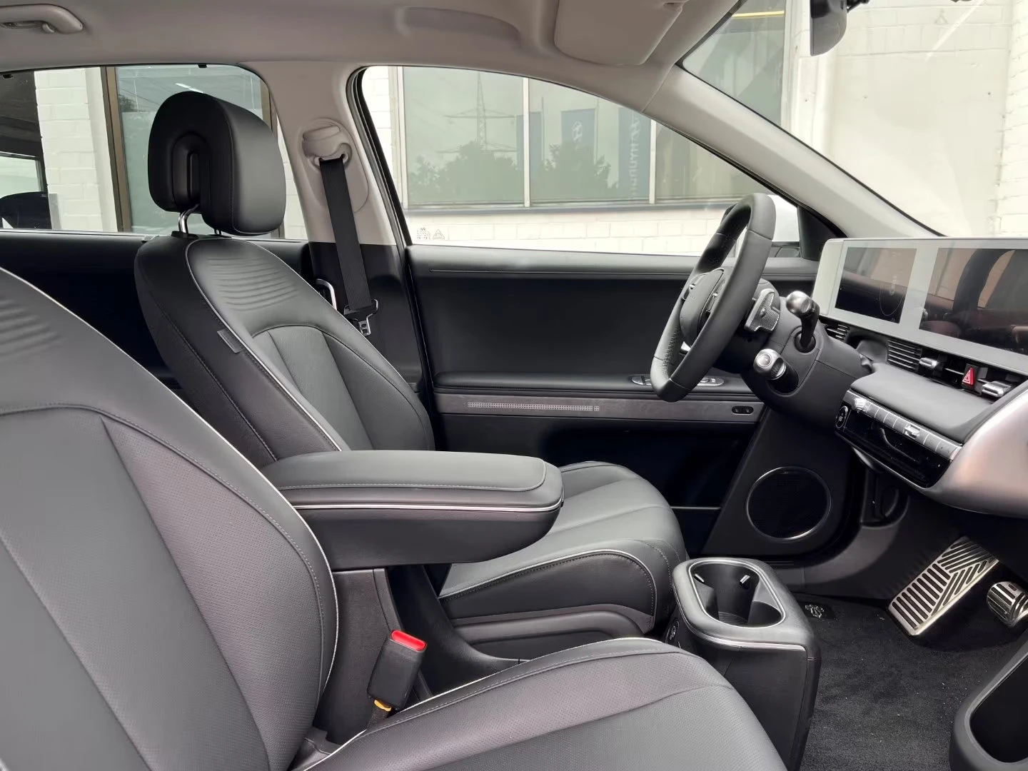 Hyundai Ioniq 5 UNIQ/325HP/4WD/PANO/360/MEMO/ACC/HUD/LED/720g - изображение 9