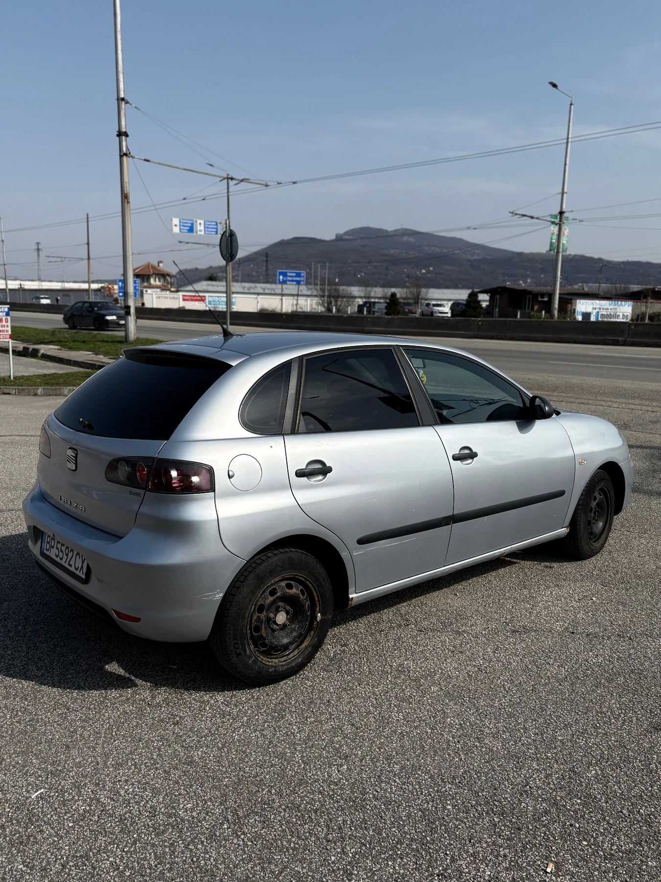 Seat Ibiza, снимка 5 - Автомобили и джипове - 53706331