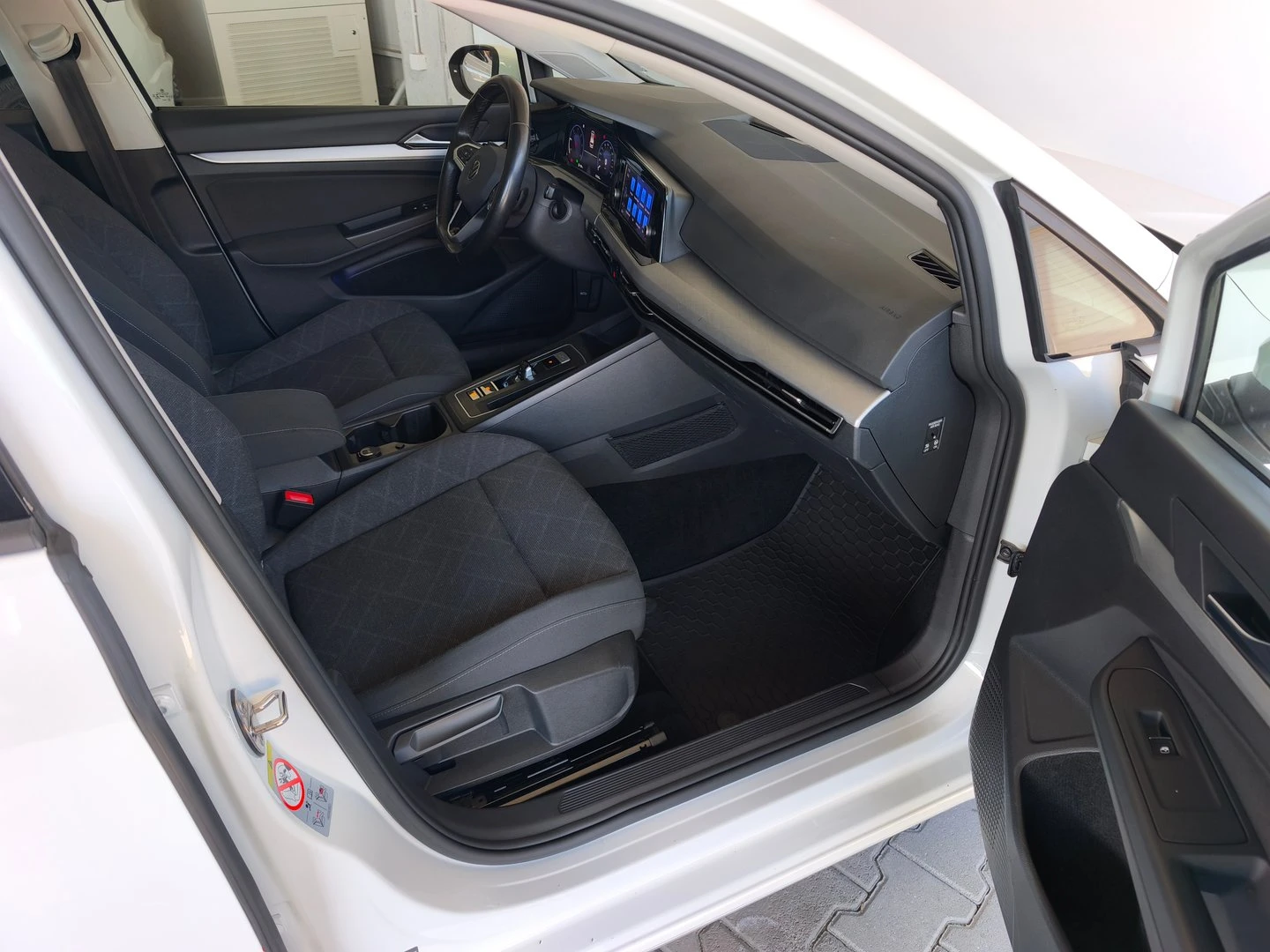 VW Golf Variant 8 Life 2.0 TDI SCR DSG | Mobile.bg � ����������� 9
