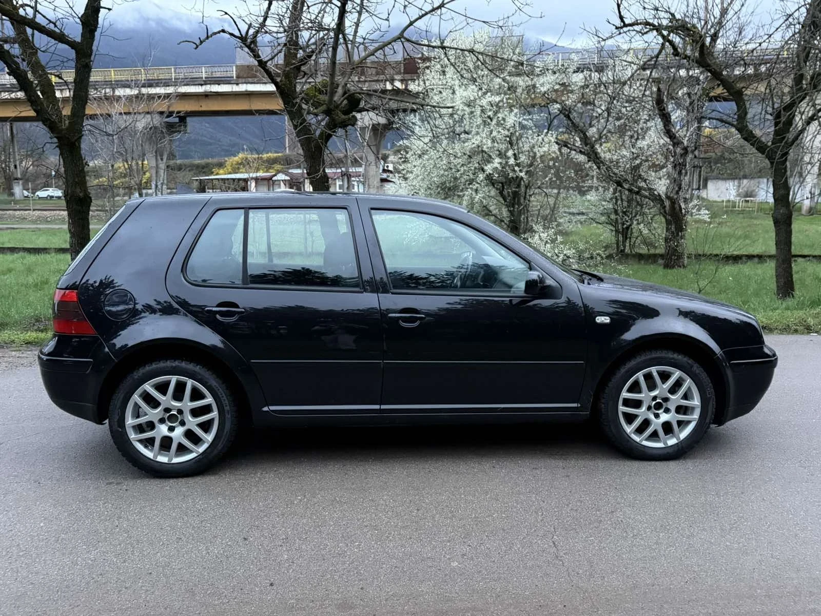 VW Golf, снимка 5 - Автомобили и джипове - 54244827