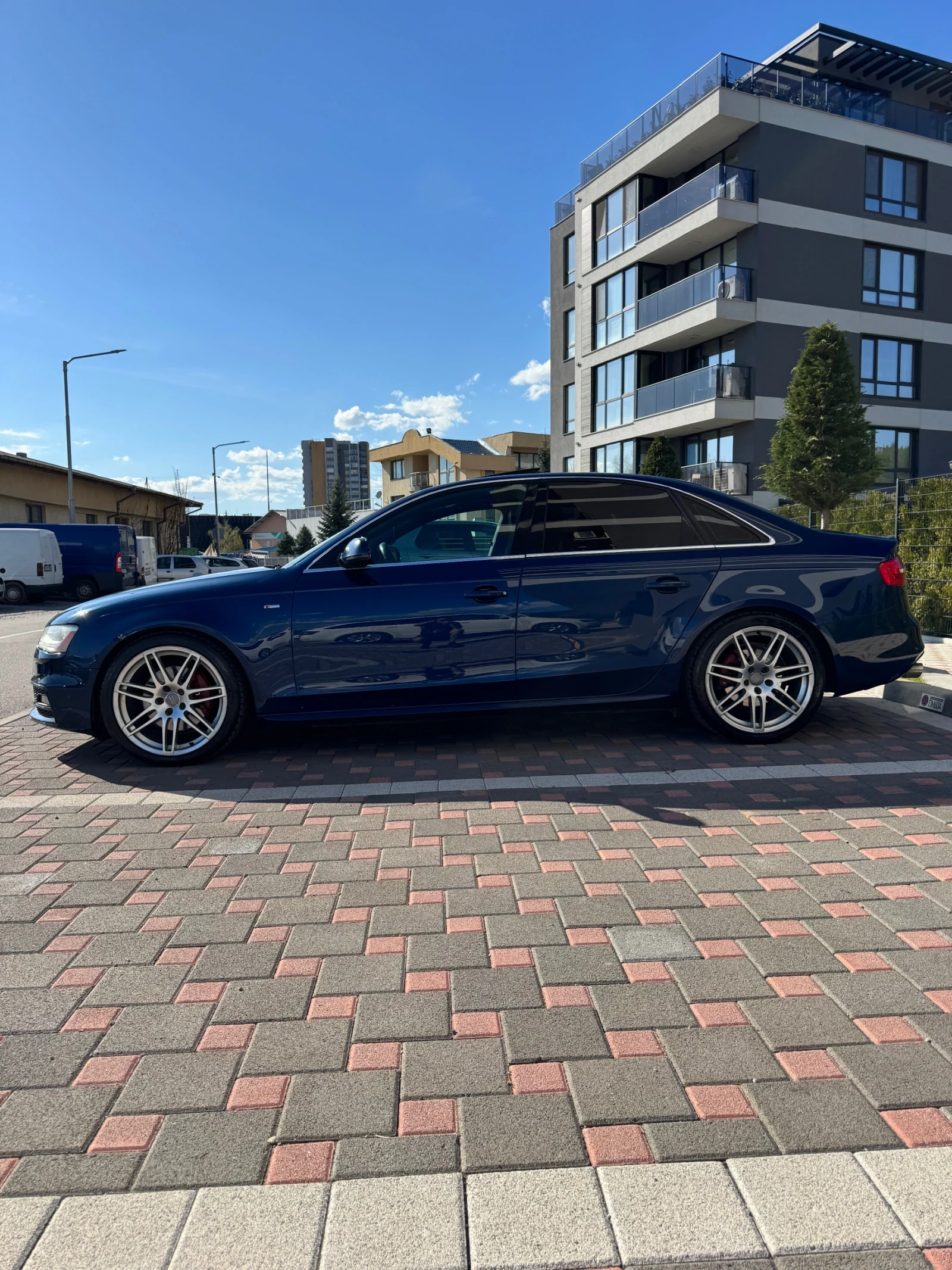 Audi A4, снимка 2 - Автомобили и джипове - 54291979