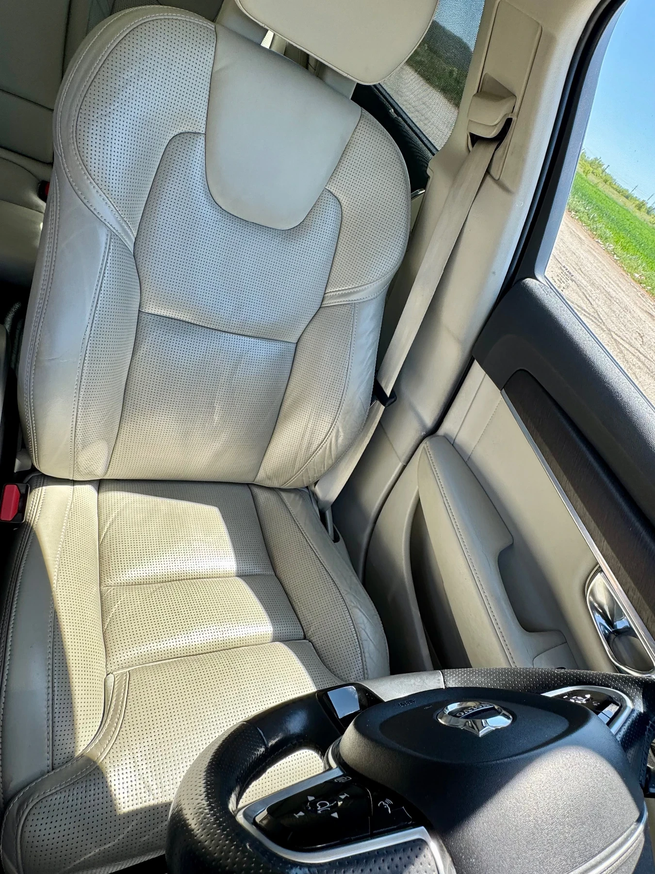 Volvo V90 Cross Country D5 235, снимка 12 - Автомобили и джипове - 54320554