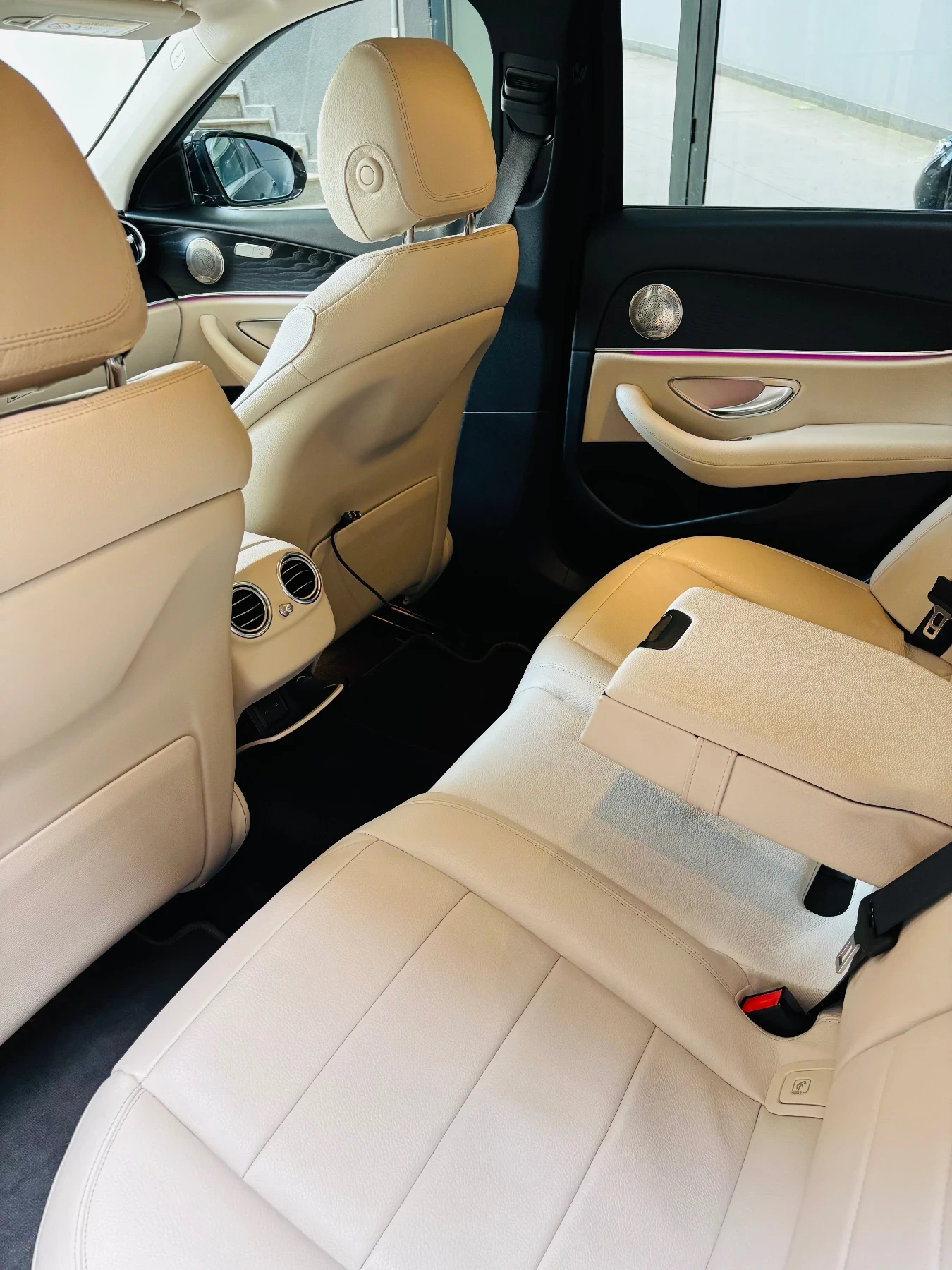 Mercedes-Benz E 220 Проверка в Силвър Стар, снимка 12 - Автомобили и джипове - 54390924