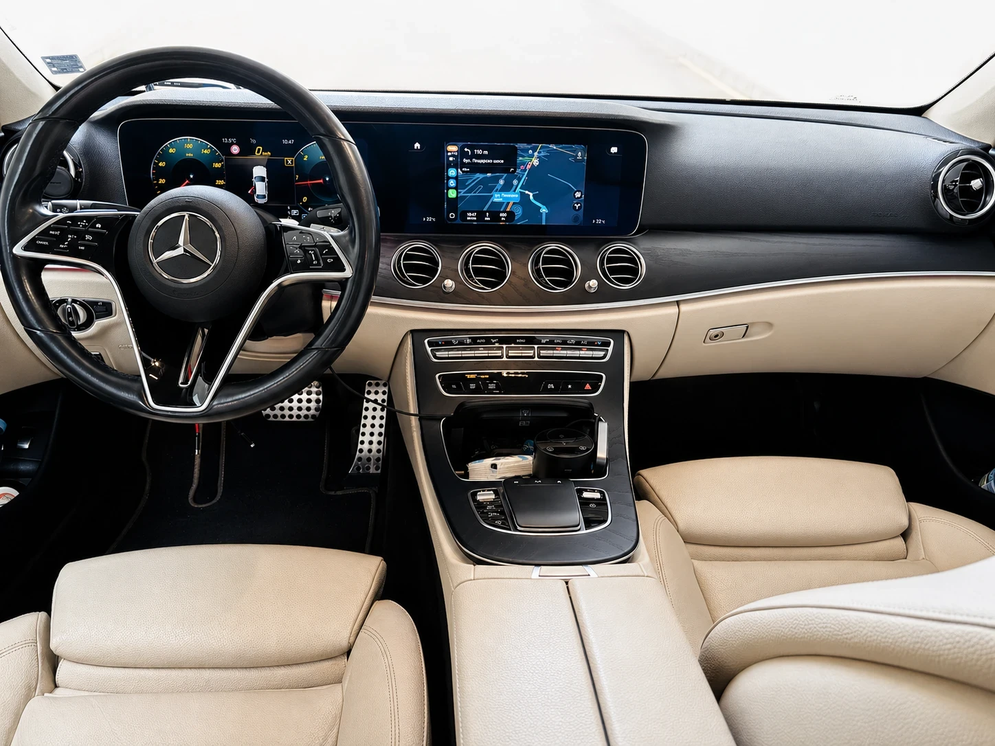Mercedes-Benz E 220 Проверка в Силвър Стар, снимка 10 - Автомобили и джипове - 54390924