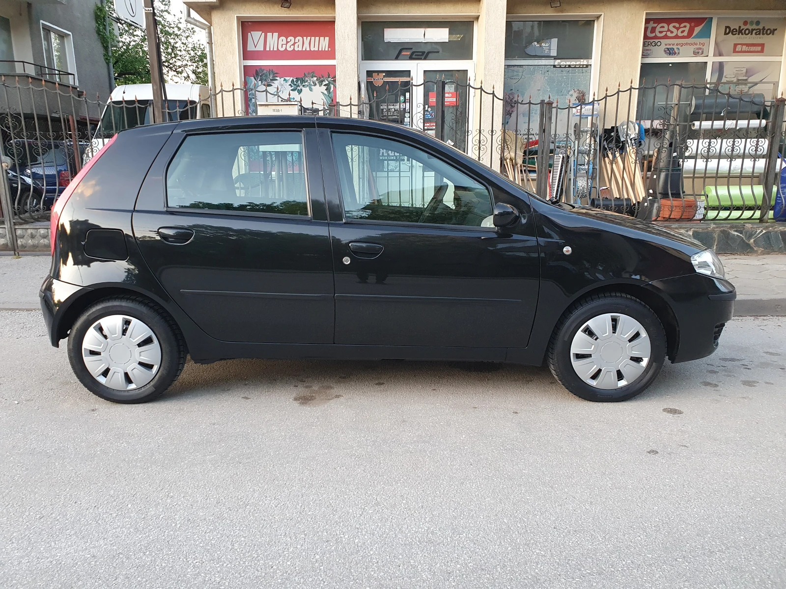 Fiat Punto 1.2i КЛИМАТИК!, снимка 6 - Автомобили и джипове - 54422109