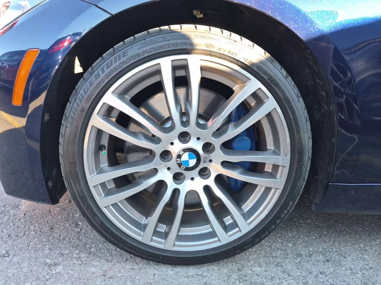 BMW 335 | М ПАКЕТ| ШИБИДАХ| HARMAN/K| ПОДГРЕВИ| 2 КЛЮЧА, снимка 7 - Автомобили и джипове - 55014456