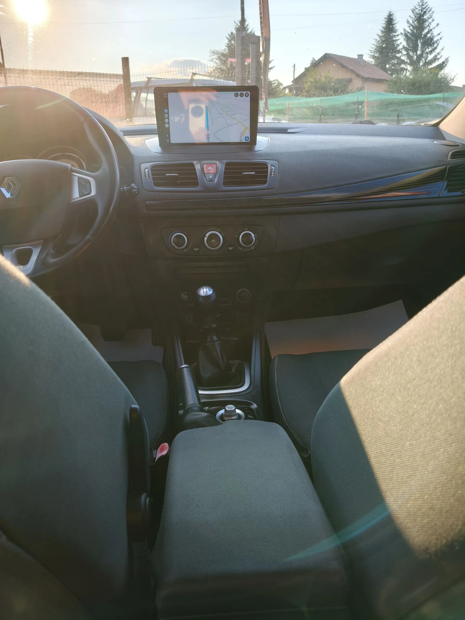 Renault Megane 1.5dci TOP, снимка 16 - Автомобили и джипове - 55193049