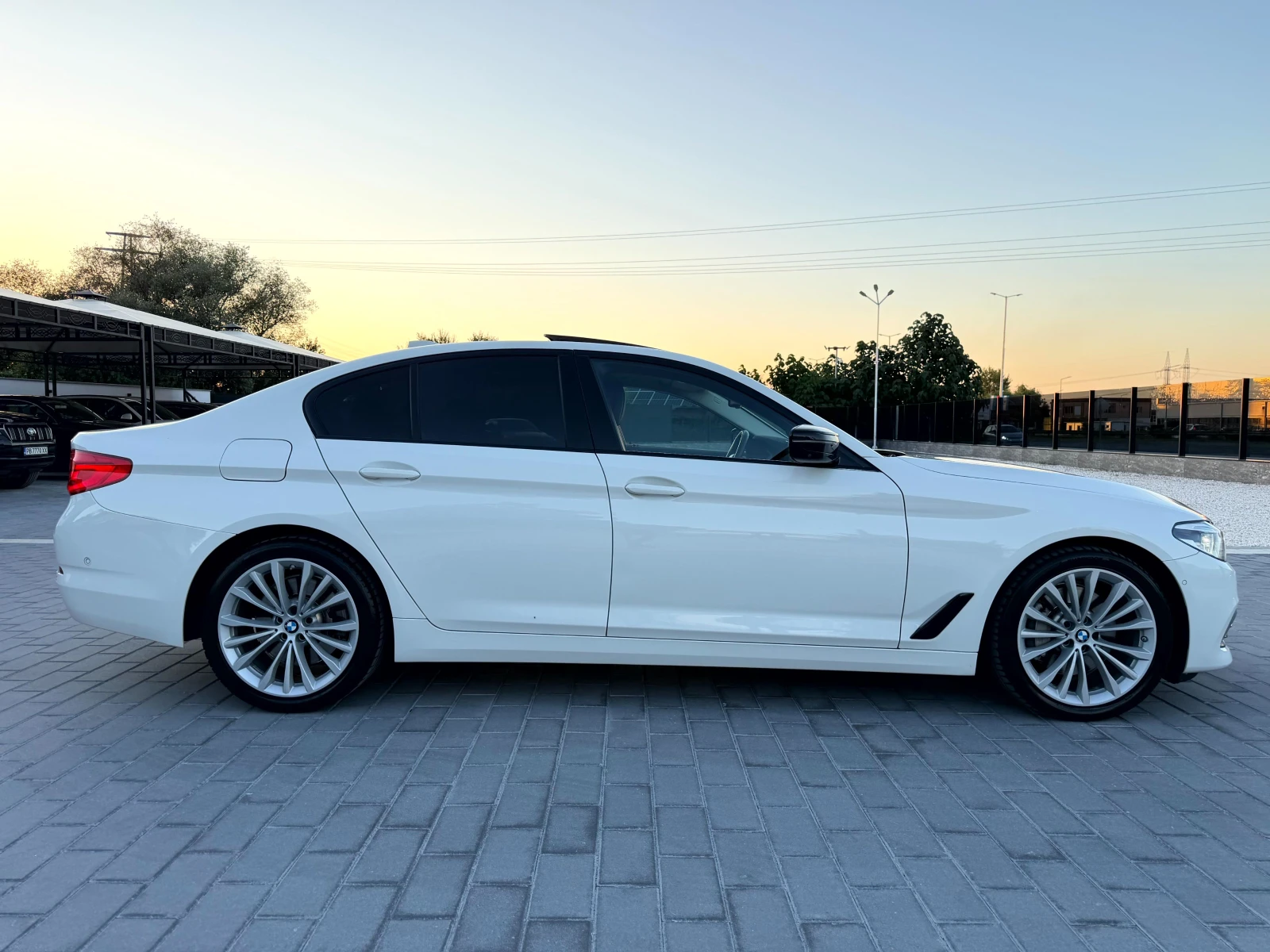 BMW 530 d X-DRIVE LUXURY FULL* ����� �������� �������!! | Mobile.bg � ����������� 4