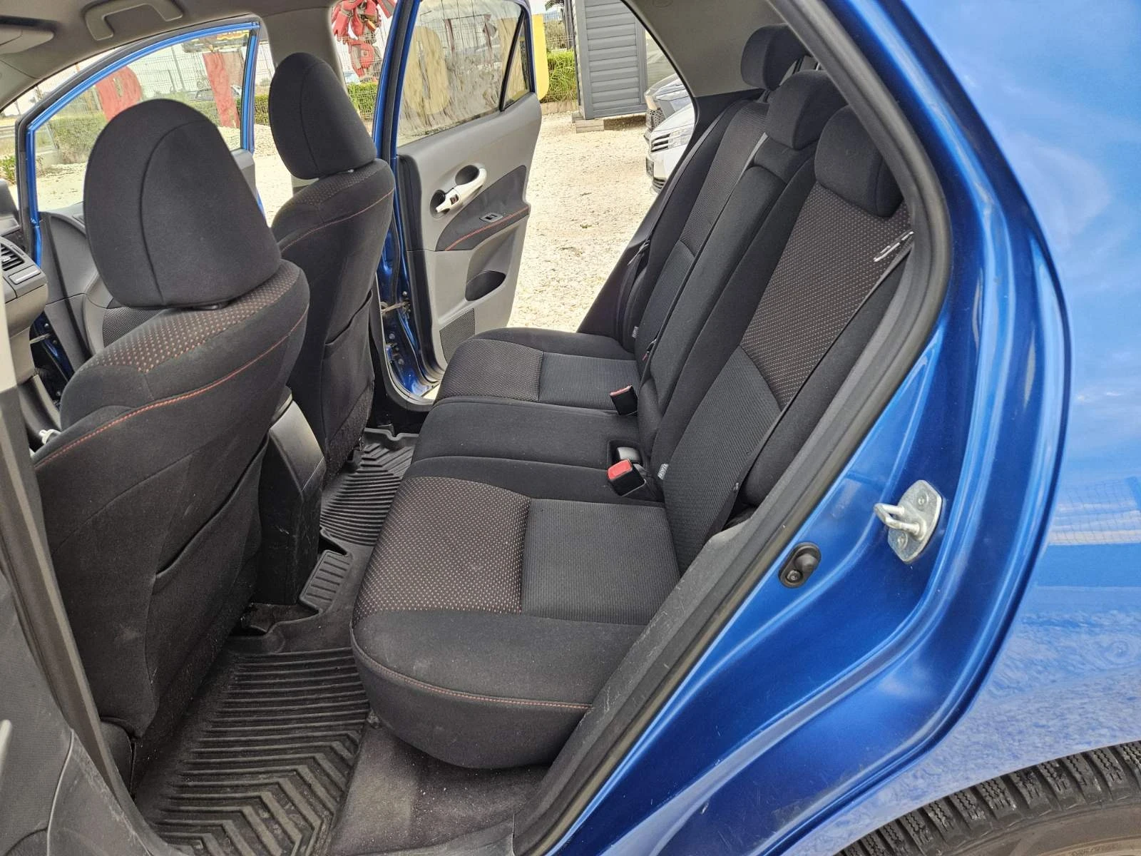 Toyota Auris 2.0 D4D Navi Евро 5, снимка 13 - Автомобили и джипове - 55450921