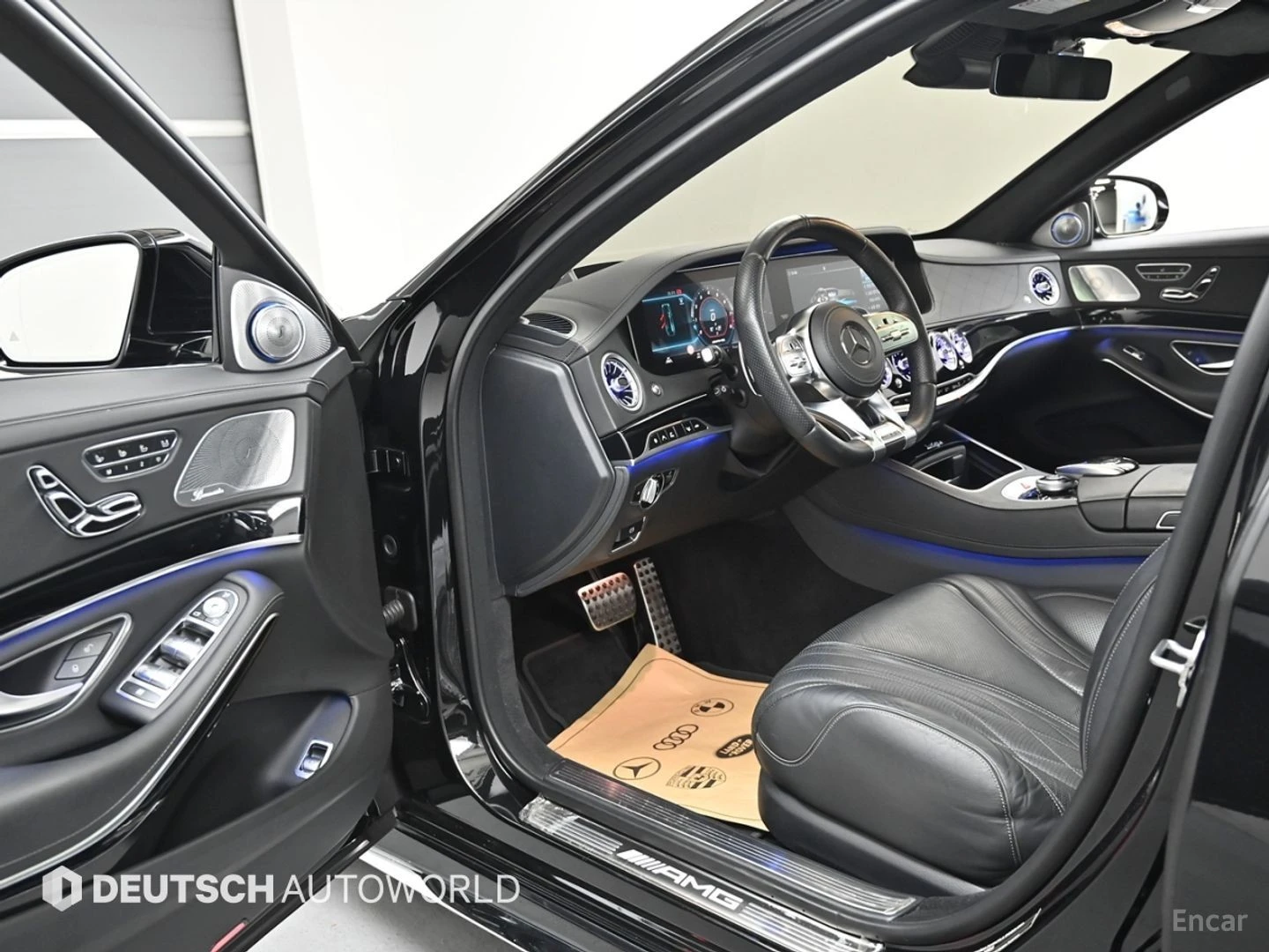 Mercedes-Benz S 63 AMG 4MATIC+ * HUD* МОНИТОРИ* МАСАЖИ* 360* ПАНО, снимка 8 - Автомобили и джипове - 55570723