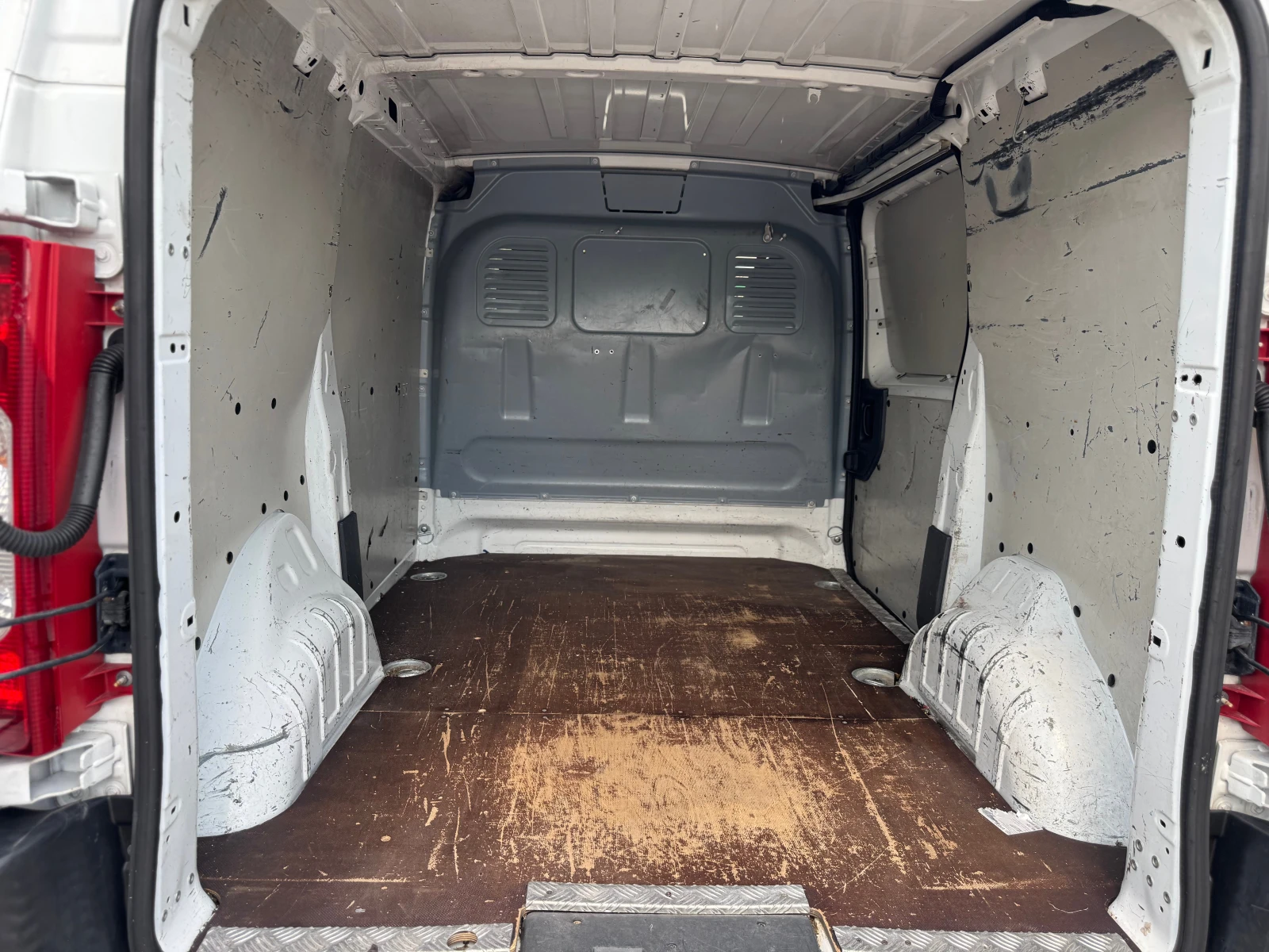 Fiat Scudo 2.0HDI * KLIMATIK* Italy, снимка 11 - Автомобили и джипове - 55574575