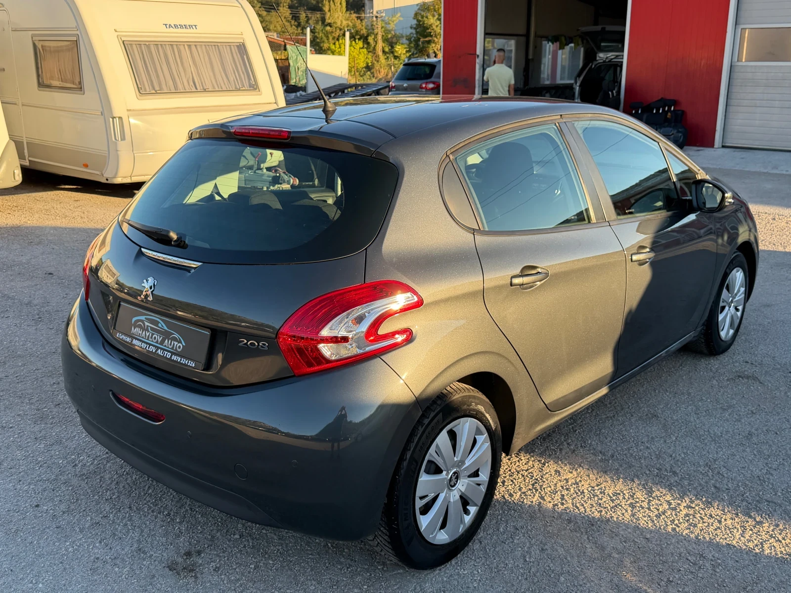 Peugeot 208 1.2i 97 000KM/НОВ ВНОС/ИТАЛИЯ/ПЕРФЕКТНА, снимка 3 - Автомобили и джипове - 55962897