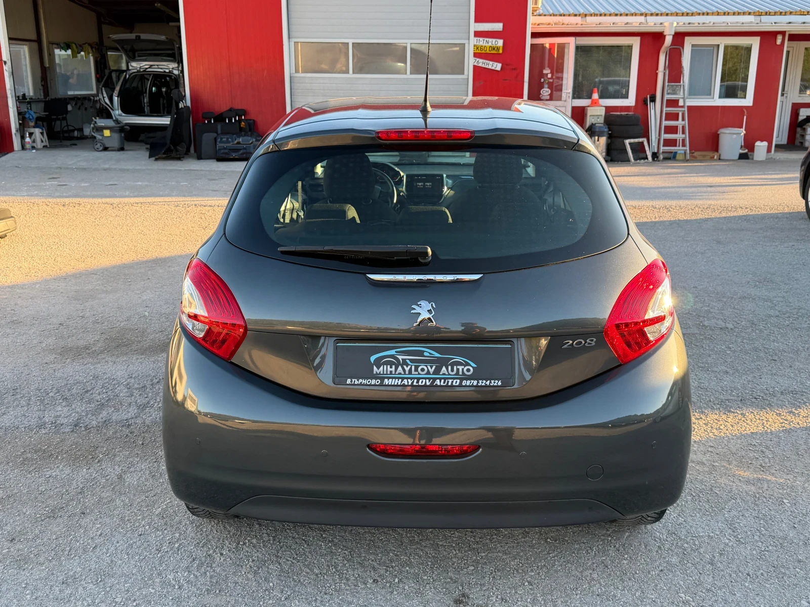 Peugeot 208 1.2i 97 000KM/НОВ ВНОС/ИТАЛИЯ/ПЕРФЕКТНА, снимка 4 - Автомобили и джипове - 55962897