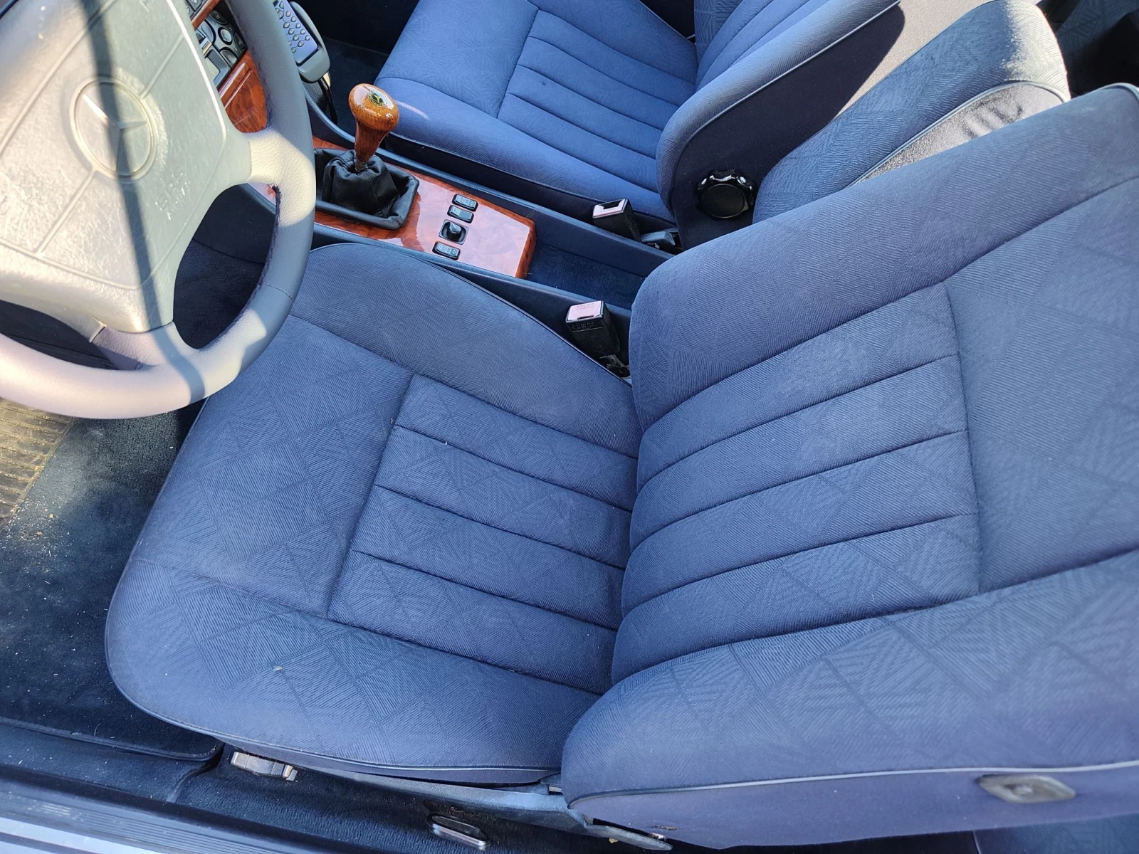 Mercedes-Benz 124 Е200, снимка 6 - Автомобили и джипове - 55993348