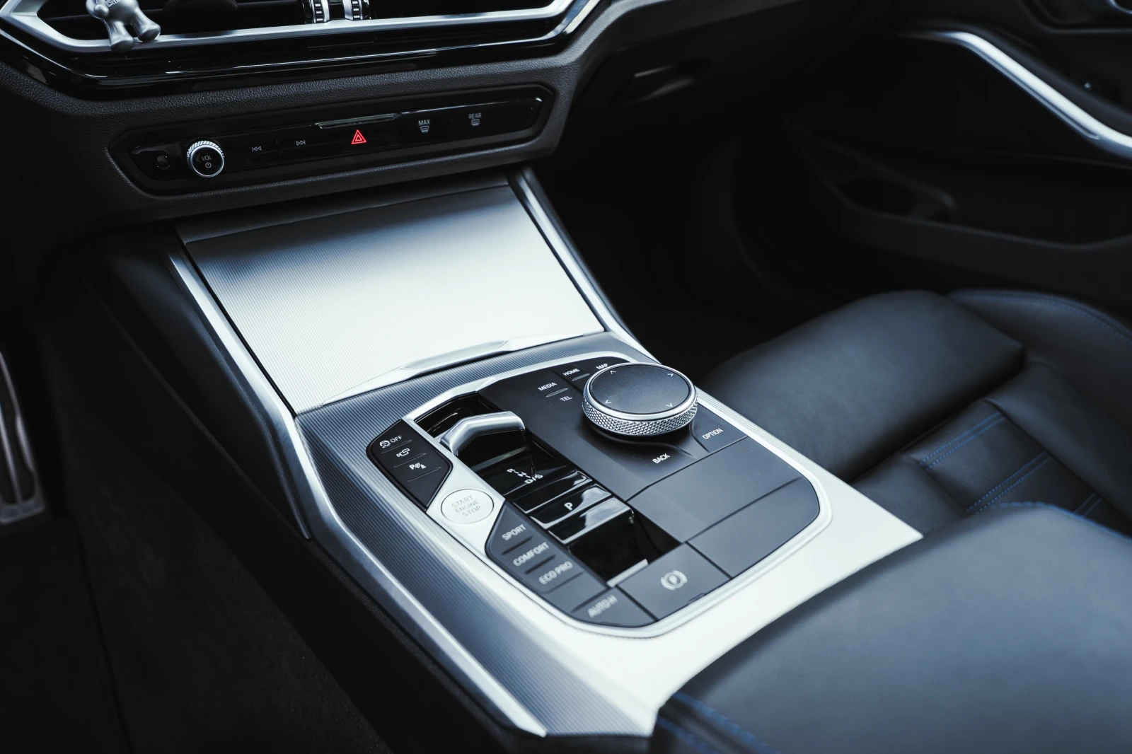BMW 340 ЕВРОПЕЙСКА/HUD/360/KLESS/PANO, снимка 12 - Автомобили и джипове - 56186904