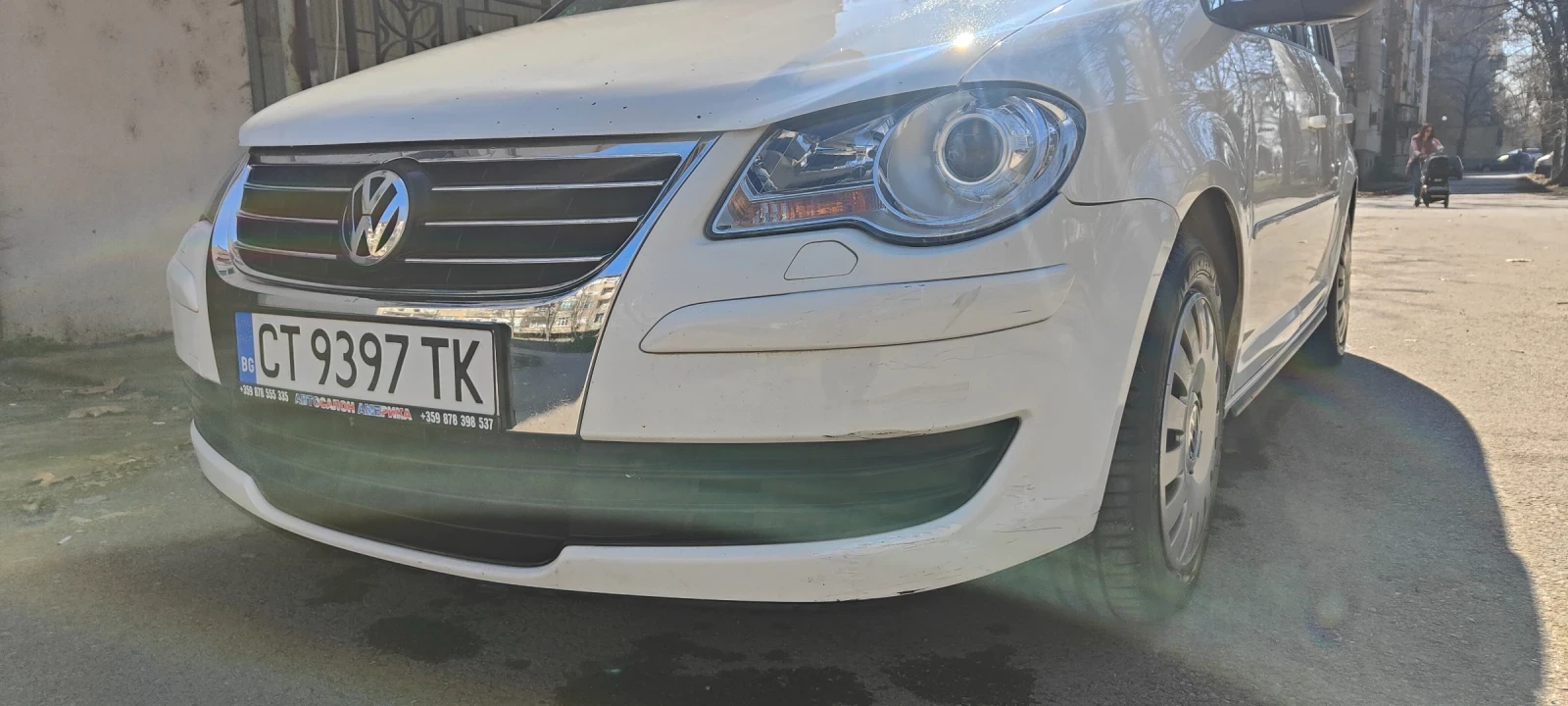 VW Touran, снимка 6 - Автомобили и джипове - 56346236