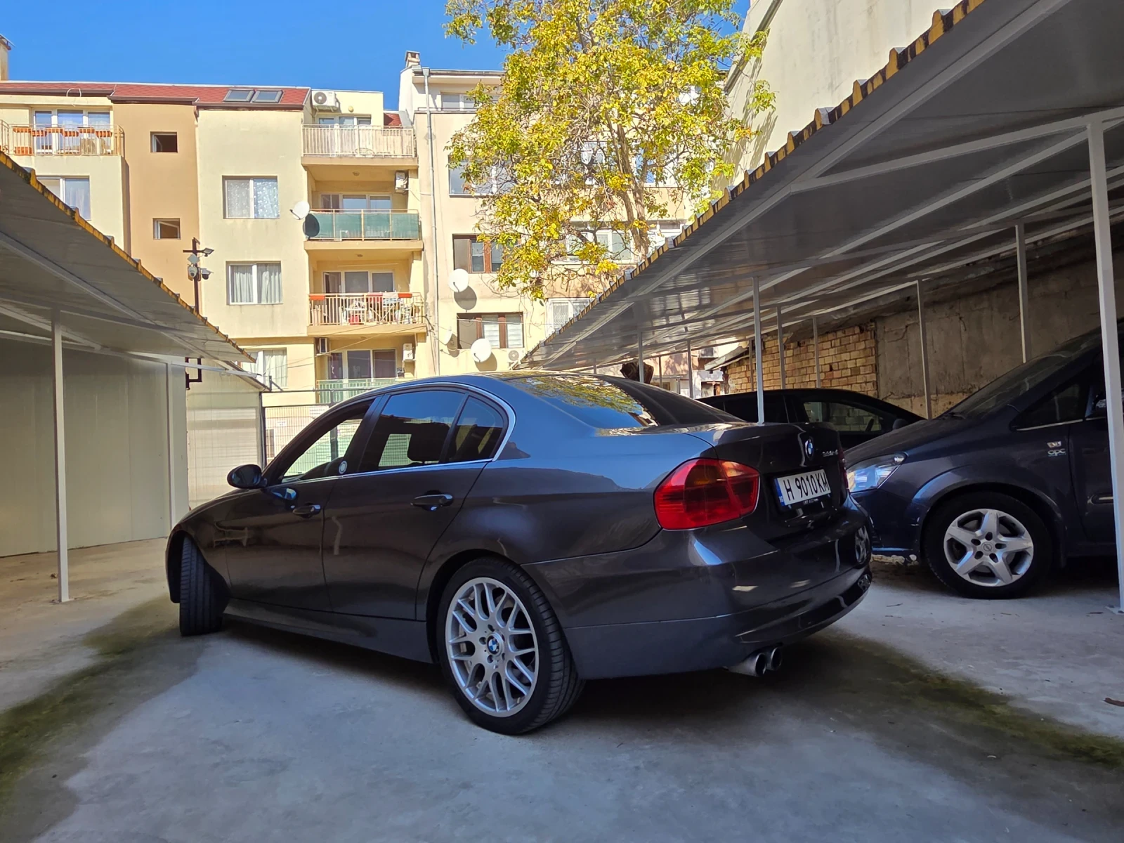 BMW 330, снимка 3 - Автомобили и джипове - 56448724