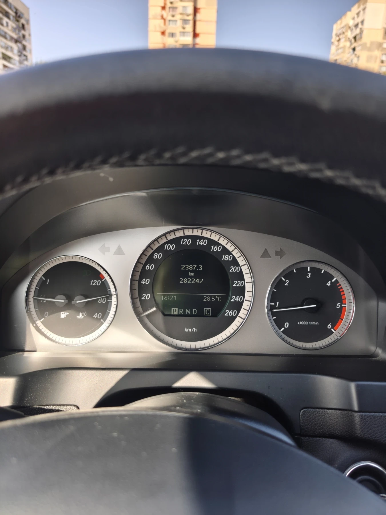 Mercedes-Benz C 220 Avantgarde , снимка 13 - Автомобили и джипове - 56573003
