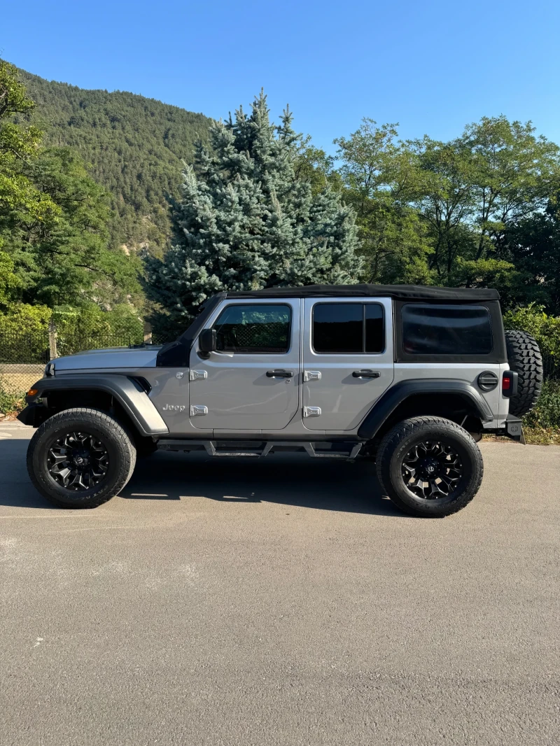 Jeep Wrangler Unlimited Sport, снимка 8 - Автомобили и джипове - 51259684