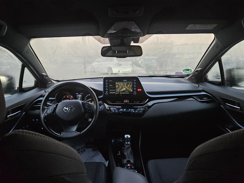 Toyota C-HR 2.0 Hybrid, снимка 10 - Автомобили и джипове - 48338027