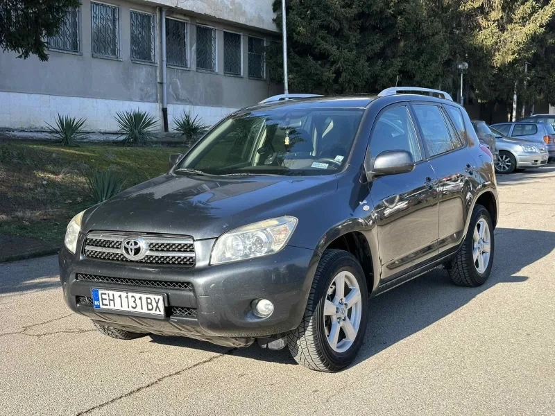 Toyota Rav4 2.2 D4D, снимка 1 - Автомобили и джипове - 48714558