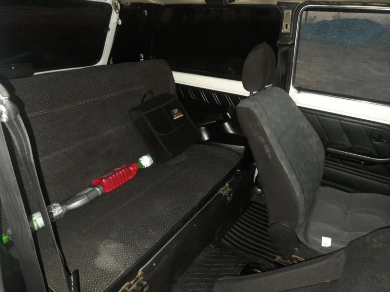 Lada Niva, снимка 8 - Автомобили и джипове - 52160217