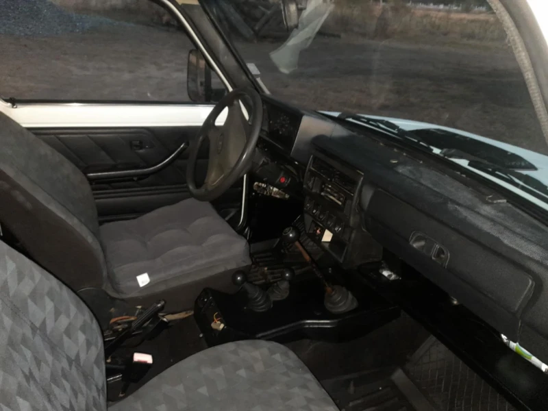 Lada Niva, снимка 7 - Автомобили и джипове - 52160217