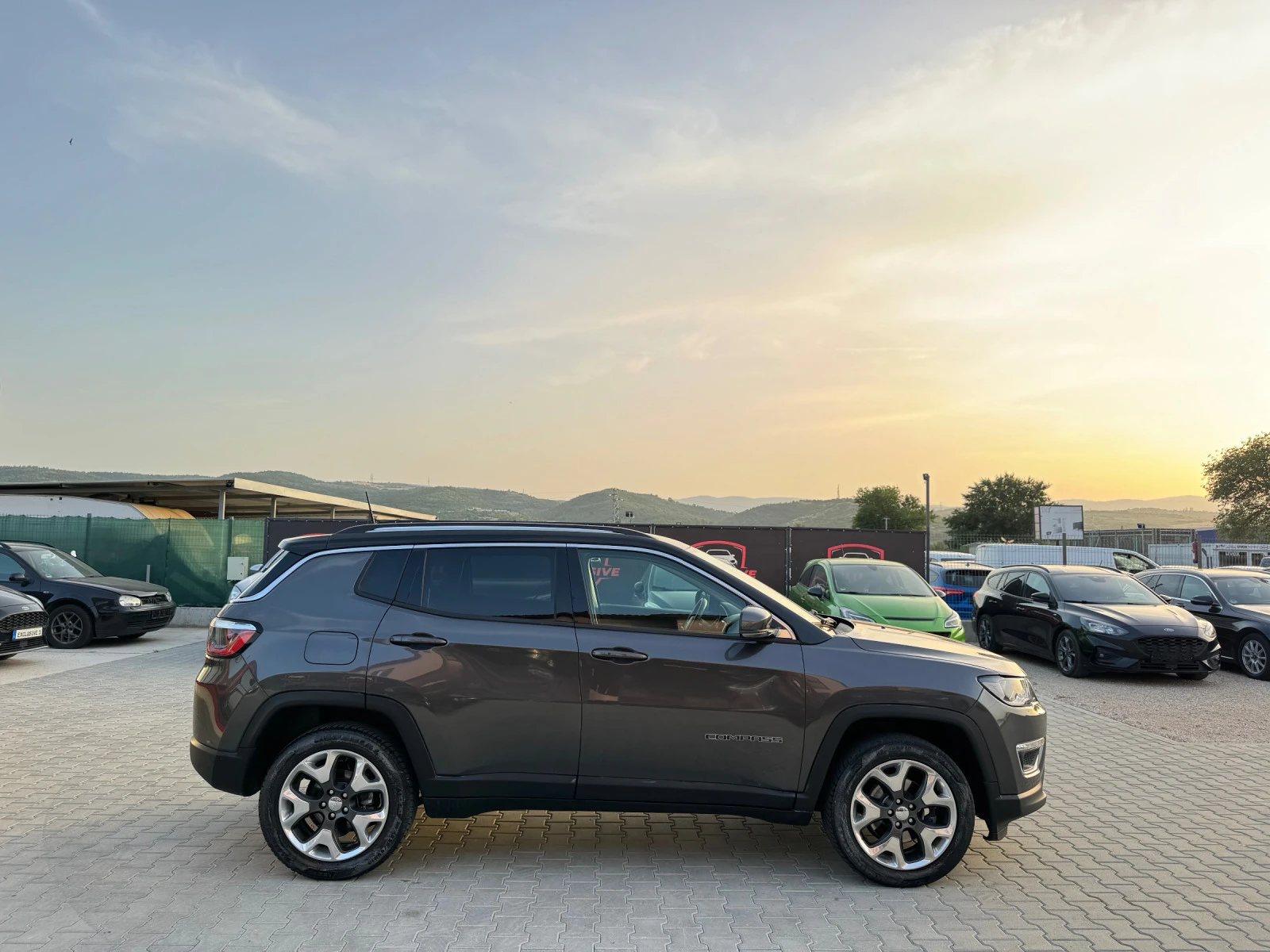 Jeep Compass LIMITED AVTOMAT 4x4 FULL EKSTRA - изображение 6