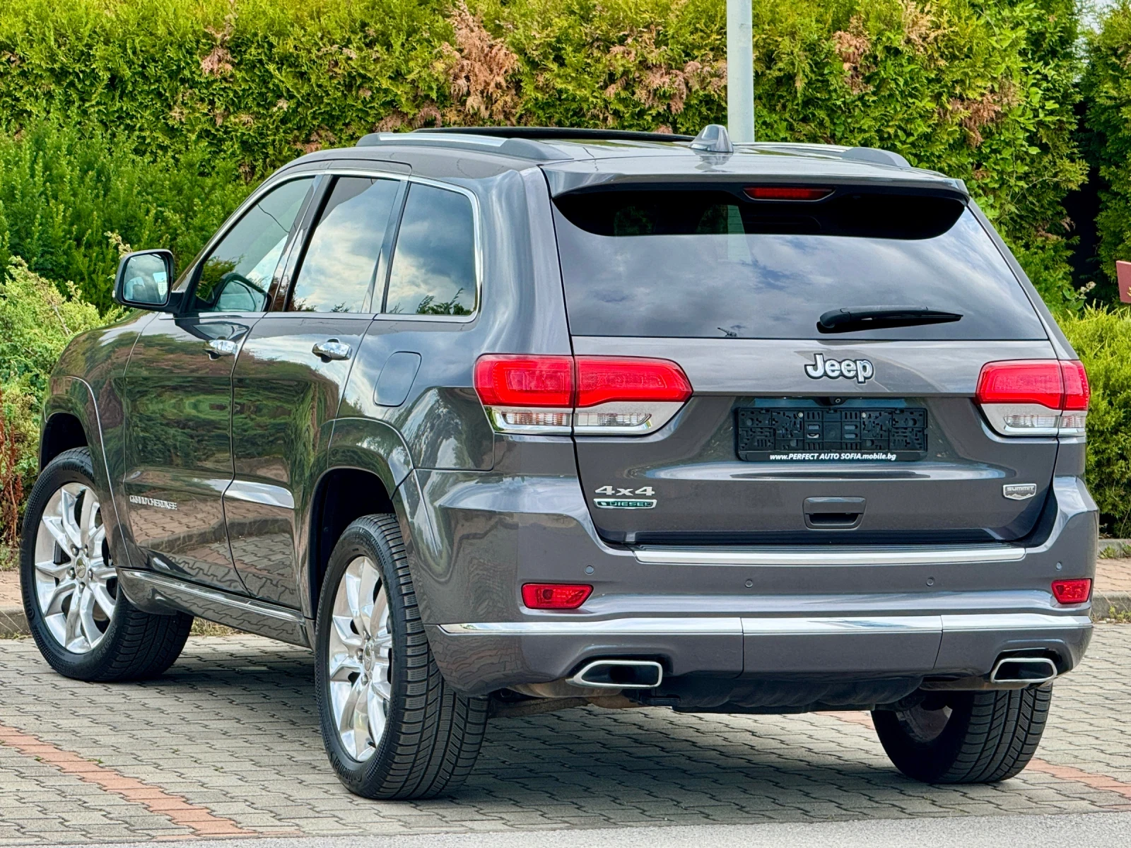 Jeep Grand cherokee SUMMIT-KEYLESS-ПОДГРЕВ-ПАНОРАМA-УНИКАТ-187Х.КМ - изображение 3