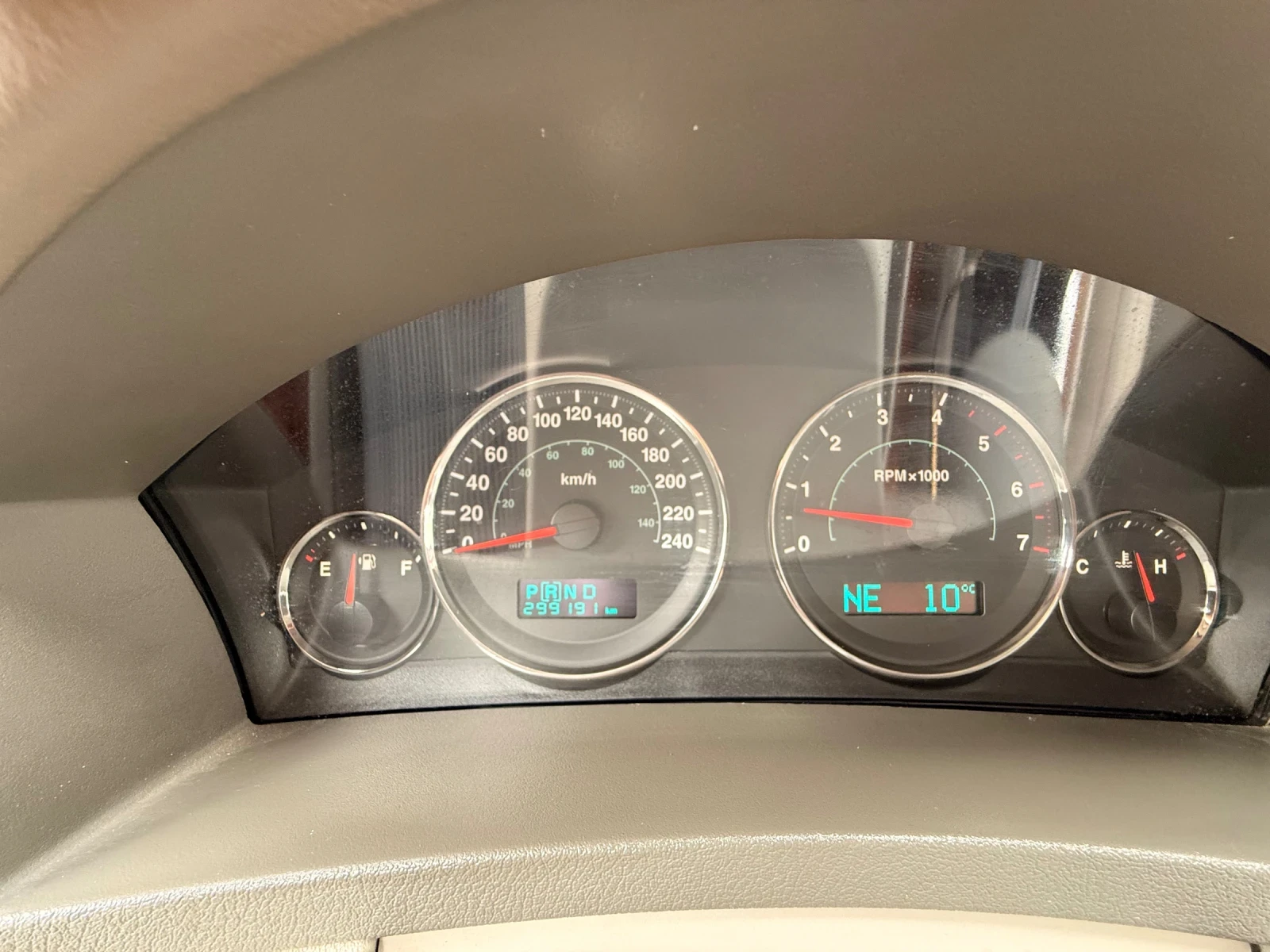 Jeep Grand cherokee 3.0 CRD Overland , снимка 16 - Автомобили и джипове - 53962457